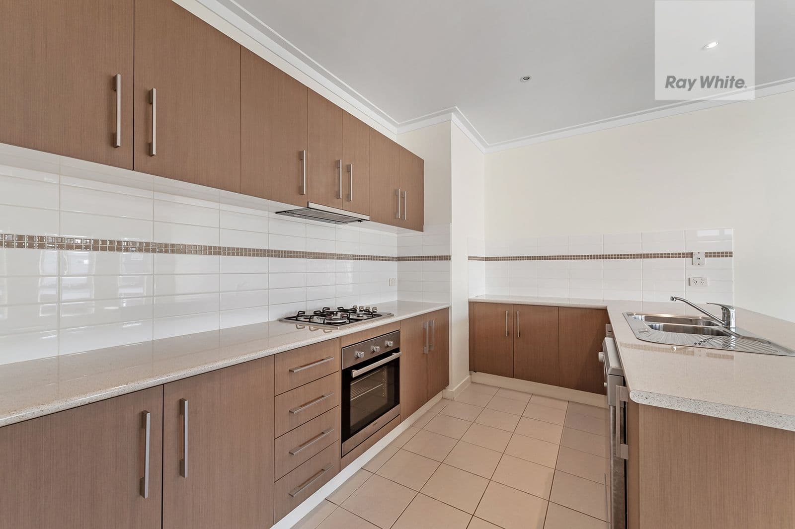 6 Jarrah Place, Craigieburn VIC 3064, Craigieburn - Thumbnail 2