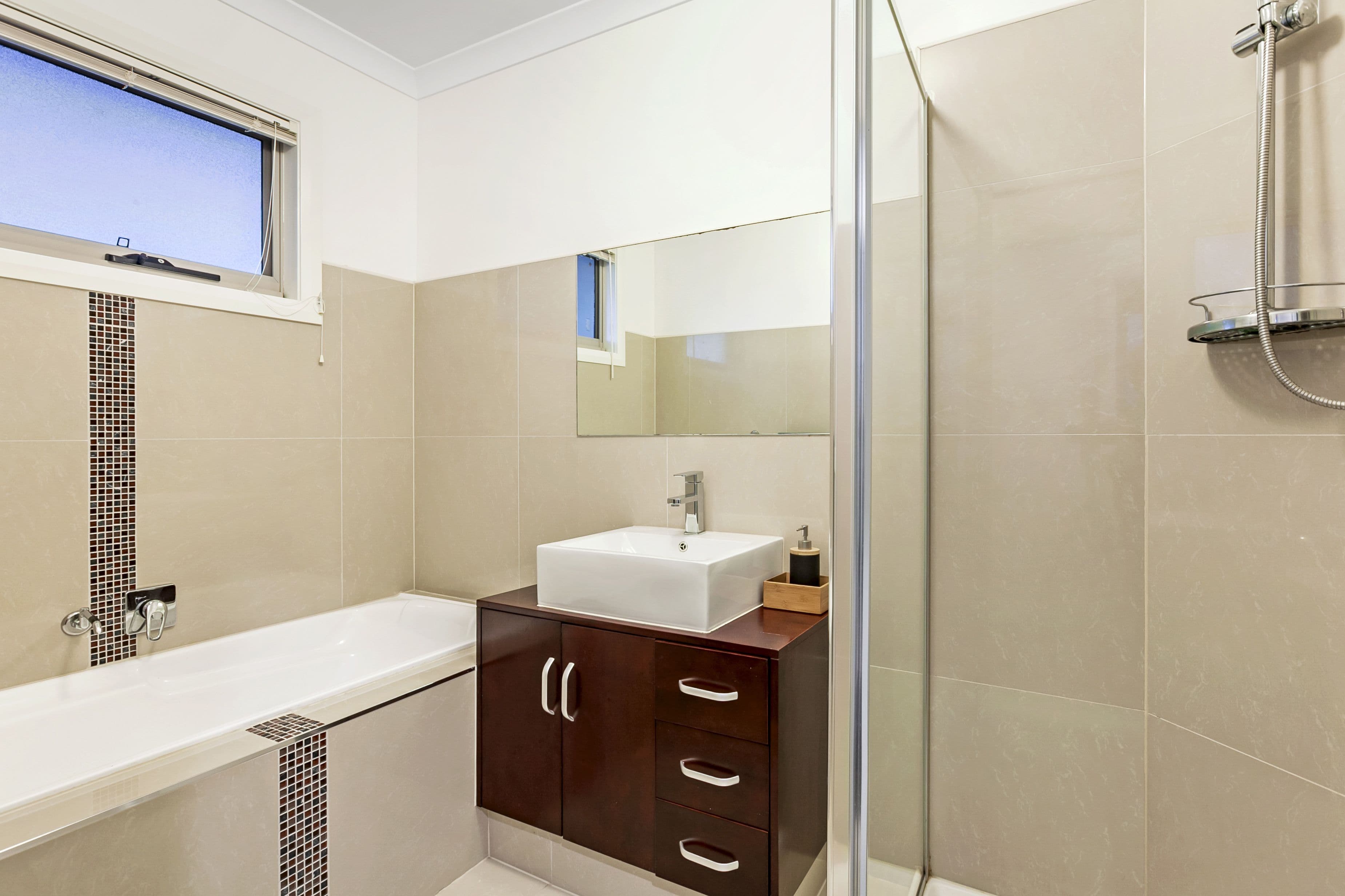 126 St Vigeons Road, Reservoir VIC 3073, Reservoir - Thumbnail 8