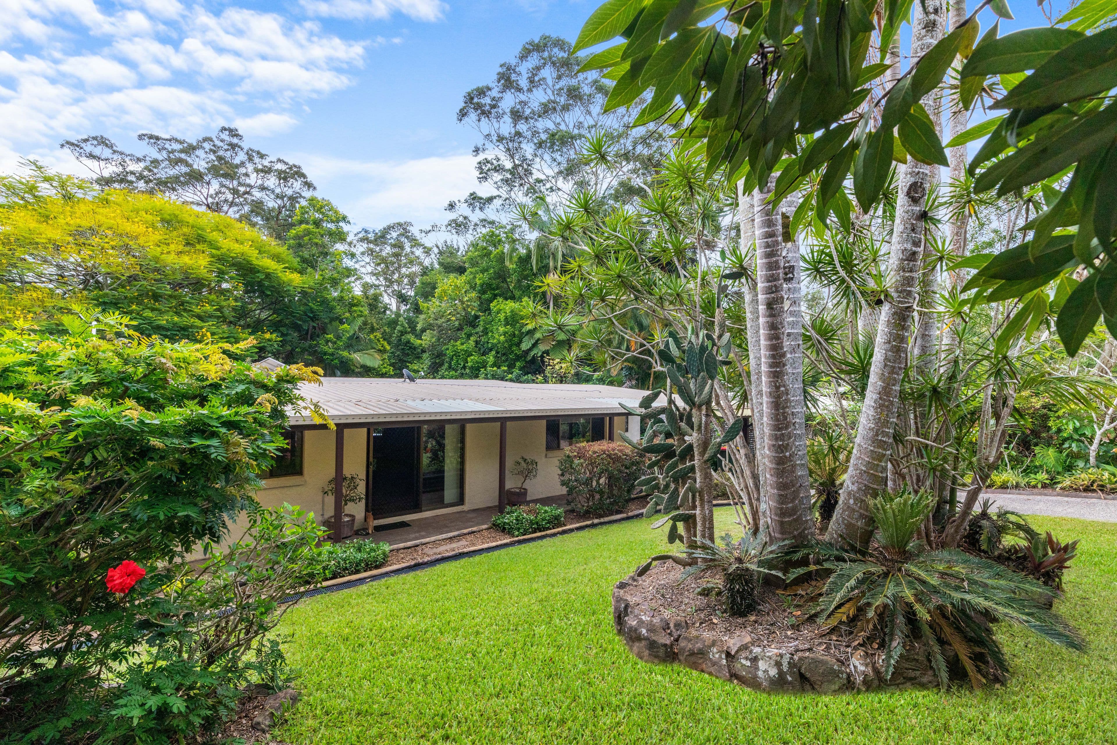 9 Woodlands Court, Mooloolah Valley QLD 4553, Mooloolah Valley - Thumbnail 2