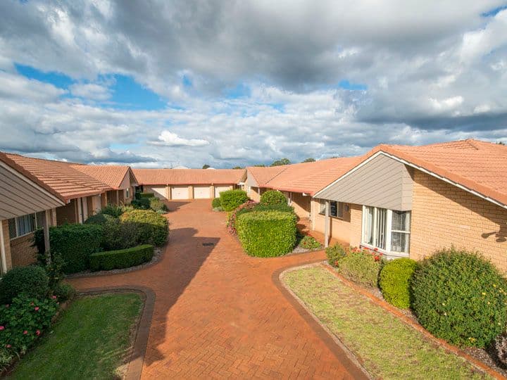 Villa 9 Glenfield Court, Middle Ridge QLD 4350, Middle Ridge - Image 1