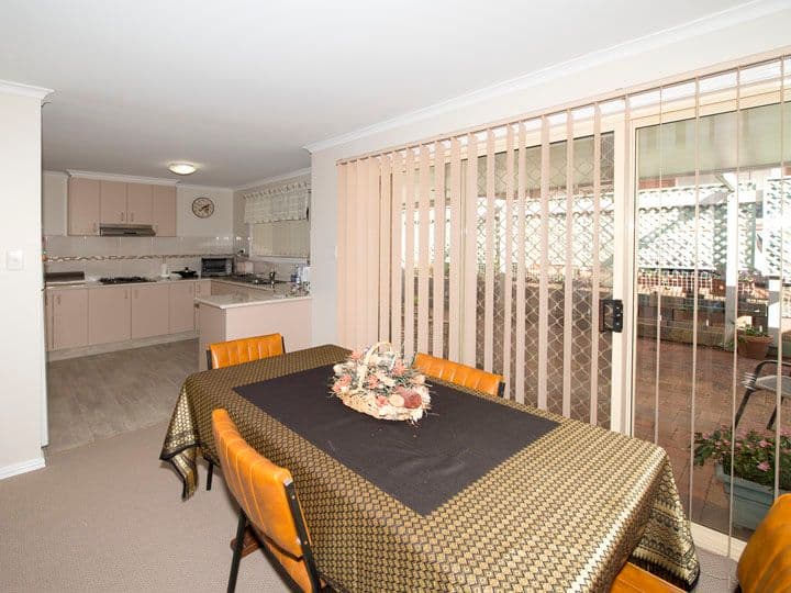 Villa 9 Glenfield Court, Middle Ridge QLD 4350, Middle Ridge - Thumbnail 5