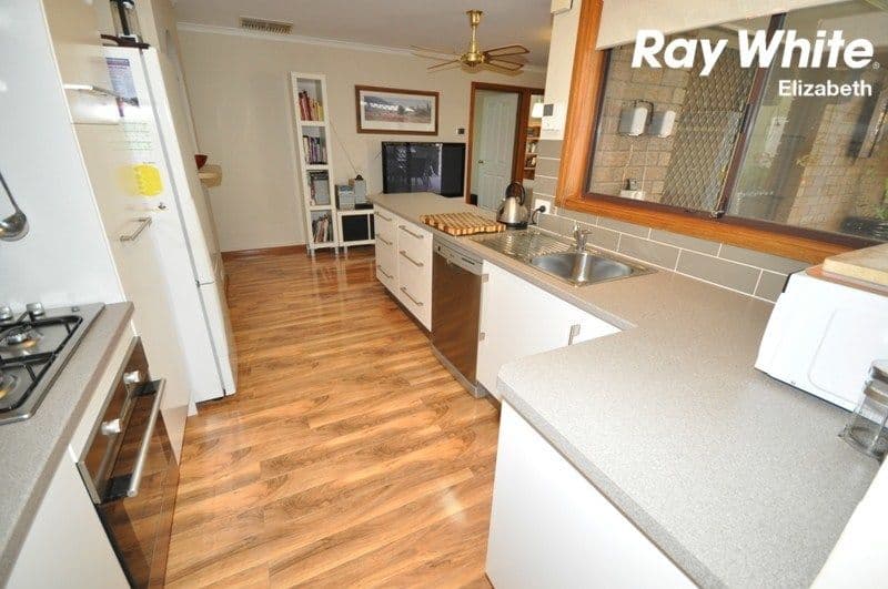 33 Vitana Crescent, CRAIGMORE SA 5114, Craigmore - Thumbnail 6
