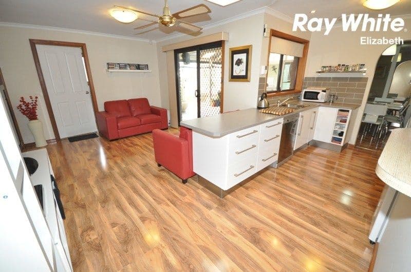 33 Vitana Crescent, CRAIGMORE SA 5114, Craigmore - Thumbnail 7