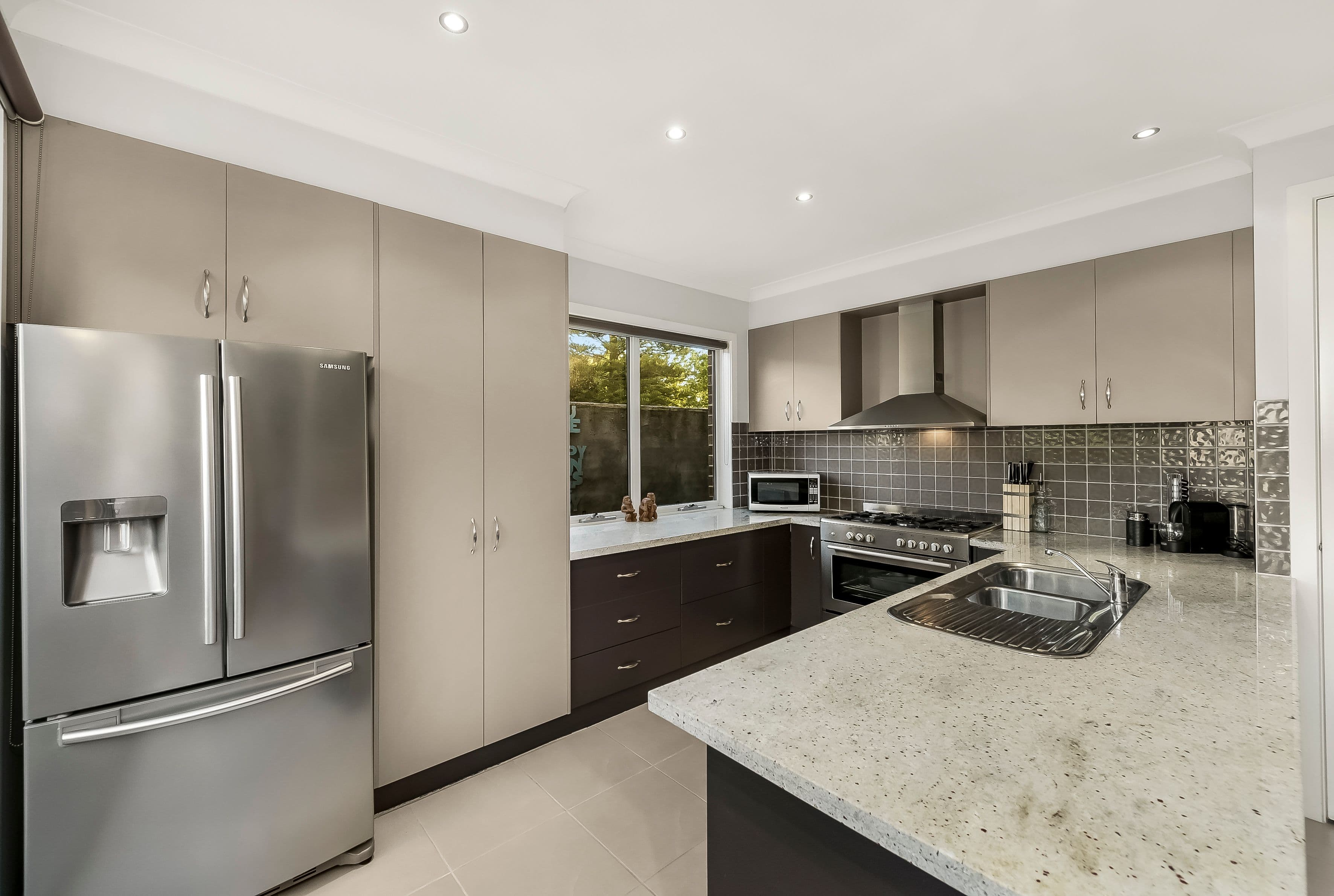 96 Bruce Street, Mount Waverley VIC 3149, Mount Waverley - Thumbnail 3