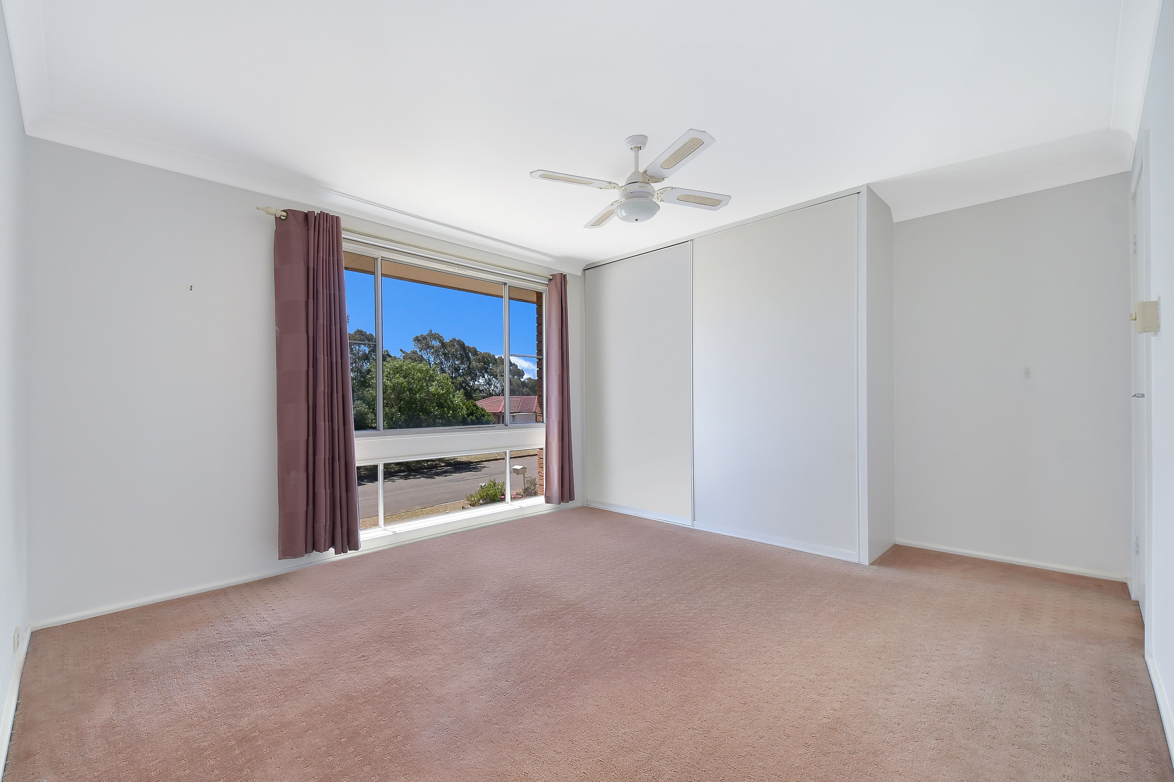 10 Maroubra Crescent, Woodbine - Thumbnail 7