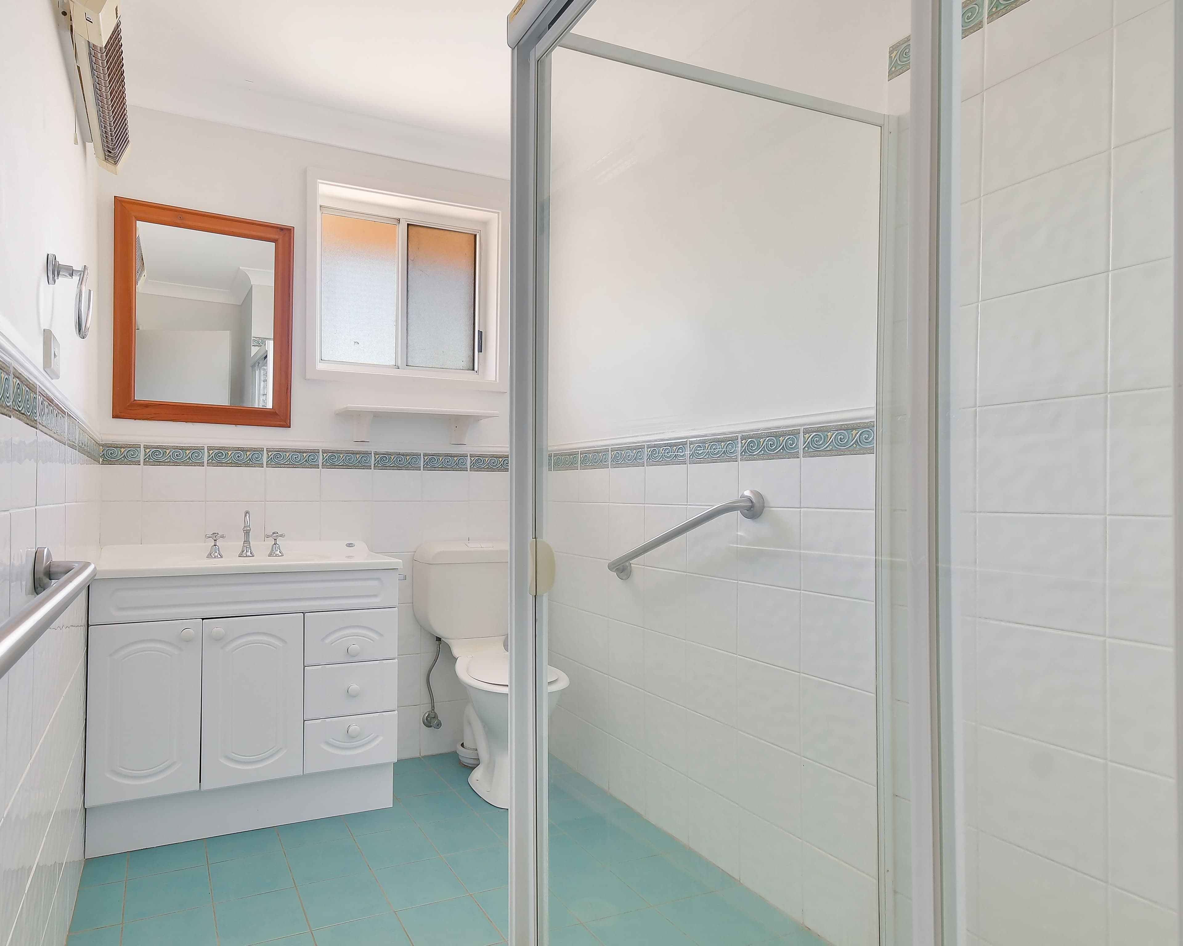10 Maroubra Crescent, Woodbine - Thumbnail 8