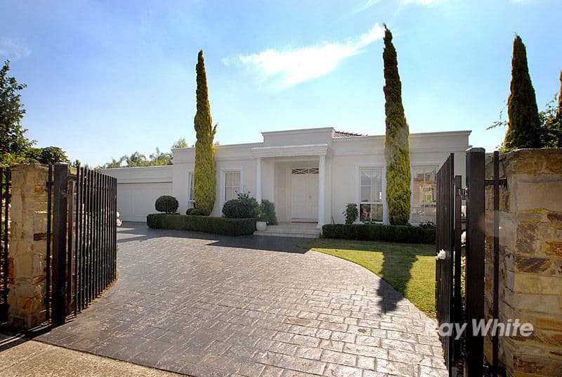 9 Tuileries Rise, NARRE WARREN SOUTH VIC 3805, Narre Warren South - Image 1