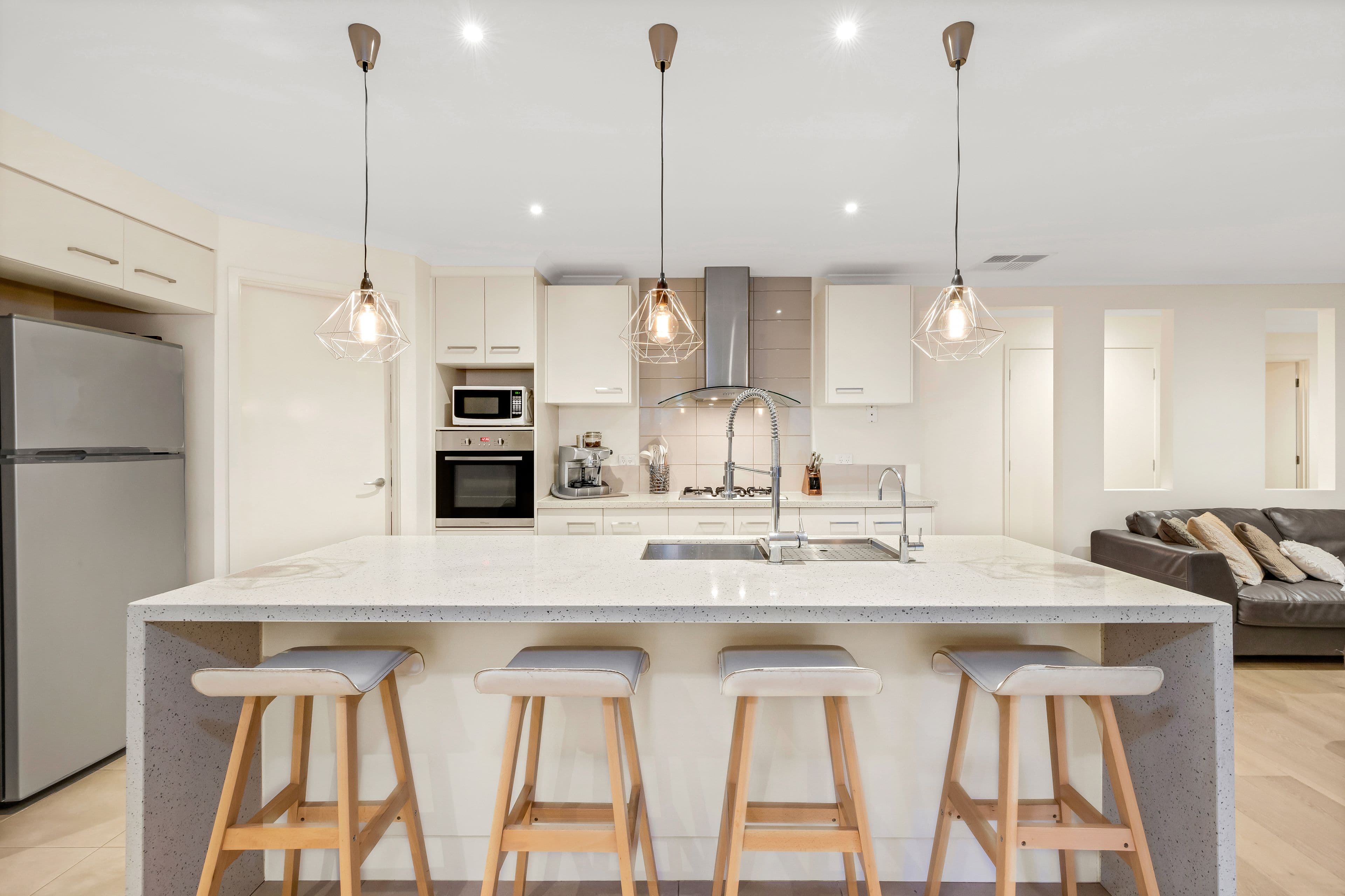 33 Villella Drive, Pakenham VIC 3810, Pakenham - Thumbnail 2
