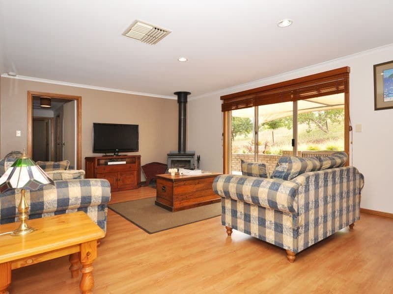 61 McHarg Road, HAPPY VALLEY SA 5159, Happy Valley - Thumbnail 4