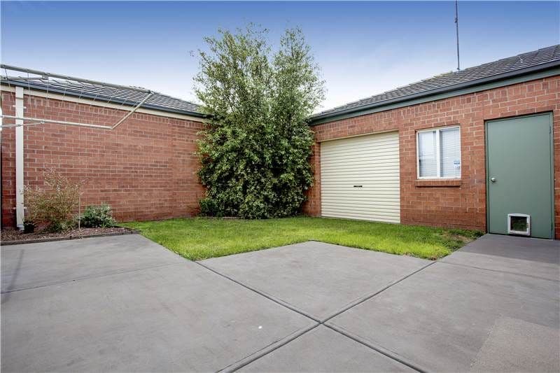 46 paratone Crescent, ST ALBANS PARK VIC 3219, St Albans Park - Thumbnail 6