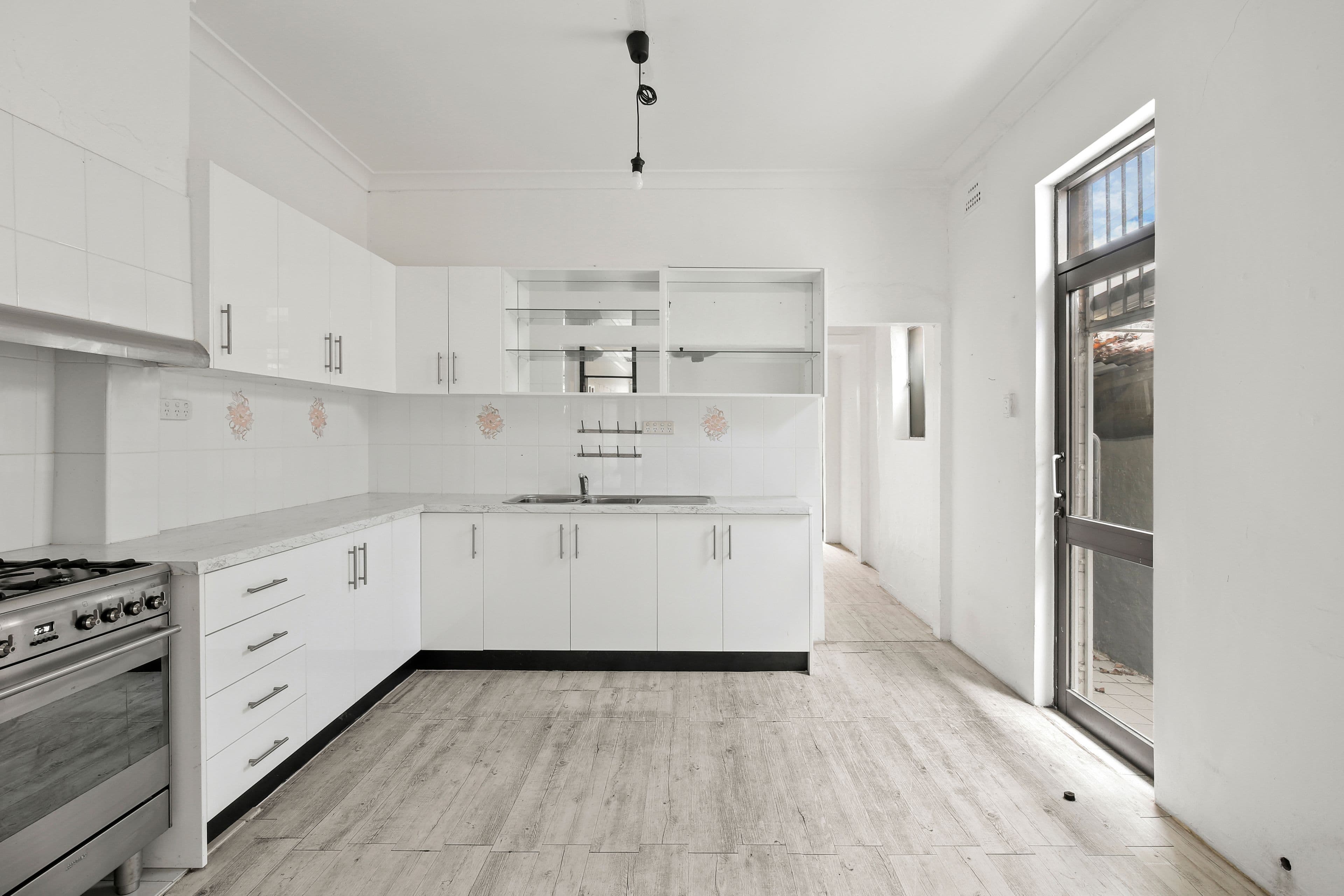 116 Mitchell Road, Alexandria - Thumbnail 2