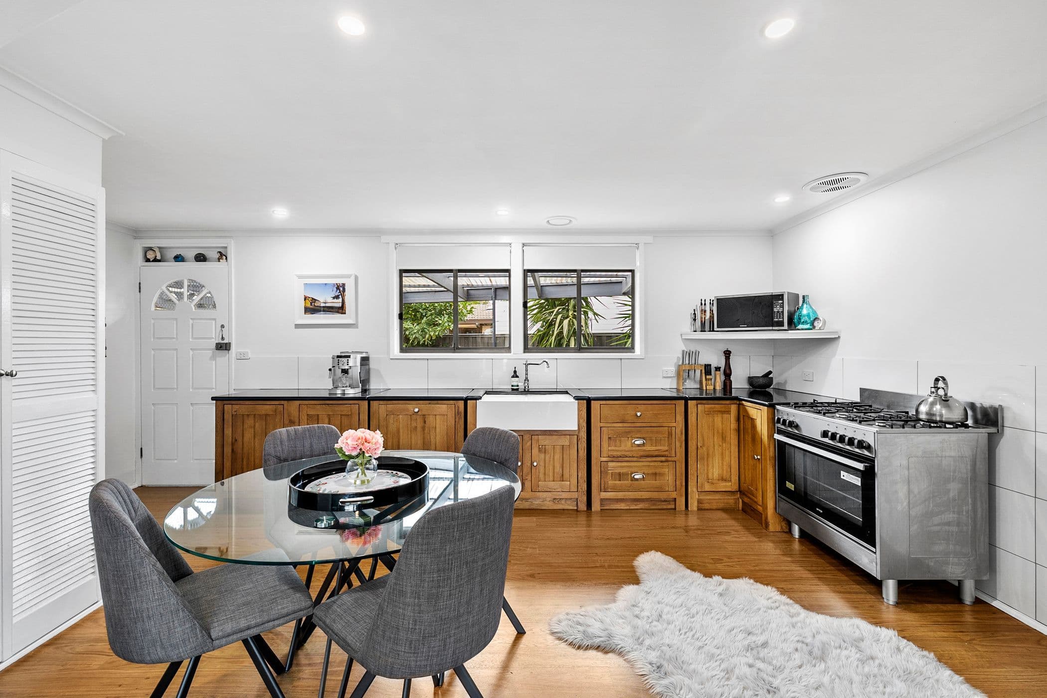 16 Clover Street, Wendouree VIC 3355, Wendouree - Thumbnail 3