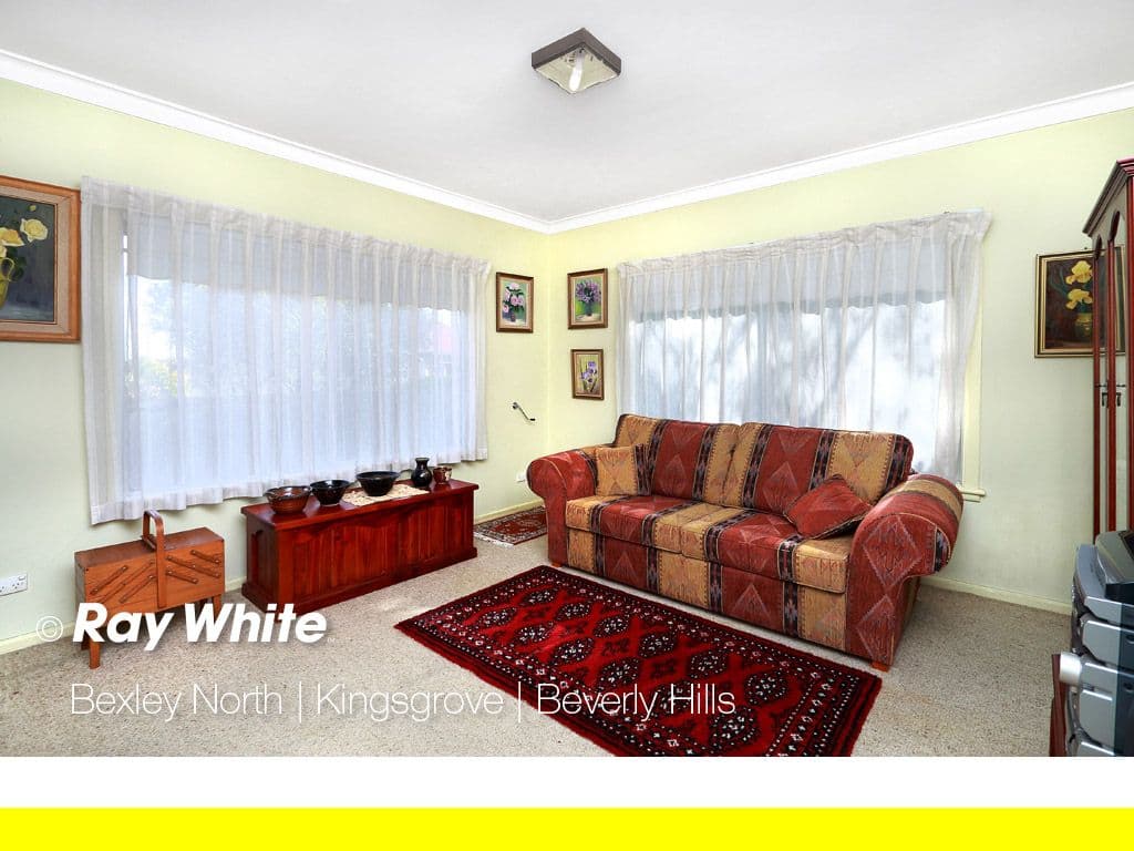 7 Pineview Avenue, Roselands - Thumbnail 4