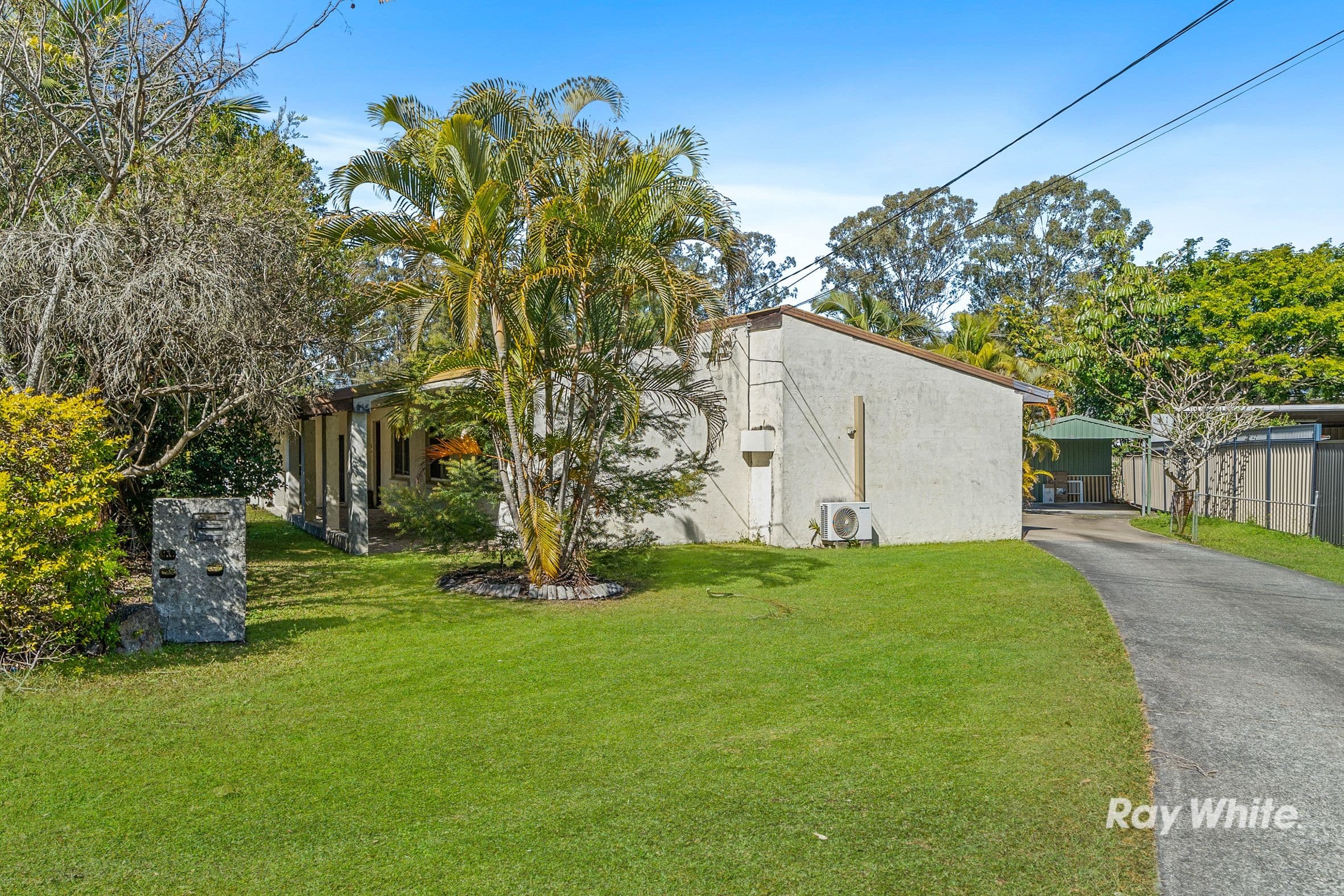 32 Nerine Street, Kingston QLD 4114, Kingston - Thumbnail 2