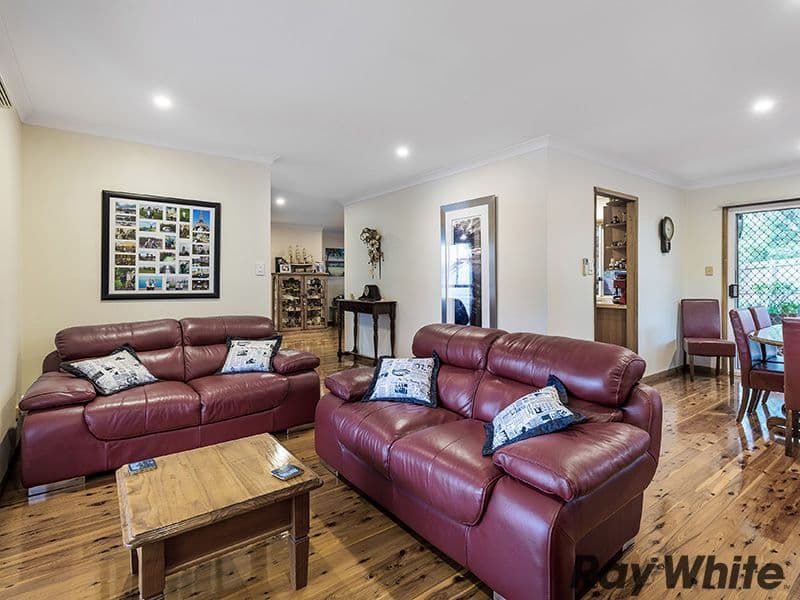 19 Woodfield Court, Ferny Hills QLD 4055, Ferny Hills - Thumbnail 3
