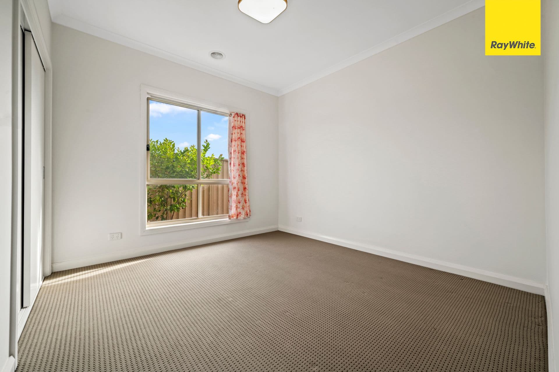 18 Pangbourne Avenue, HARKNESS VIC 3337, Harkness - Thumbnail 3