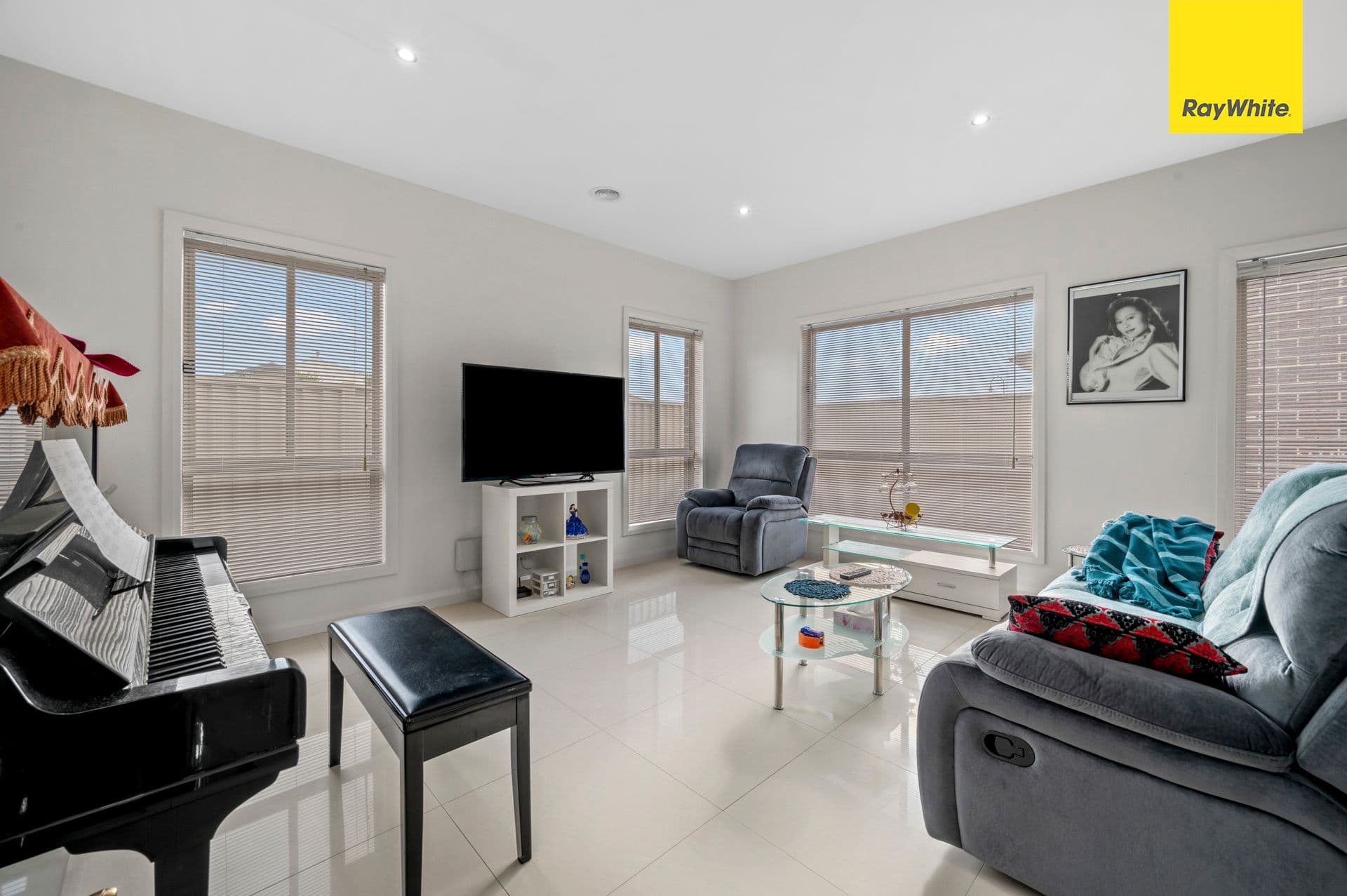 18 Pangbourne Avenue, HARKNESS VIC 3337, Harkness - Thumbnail 8