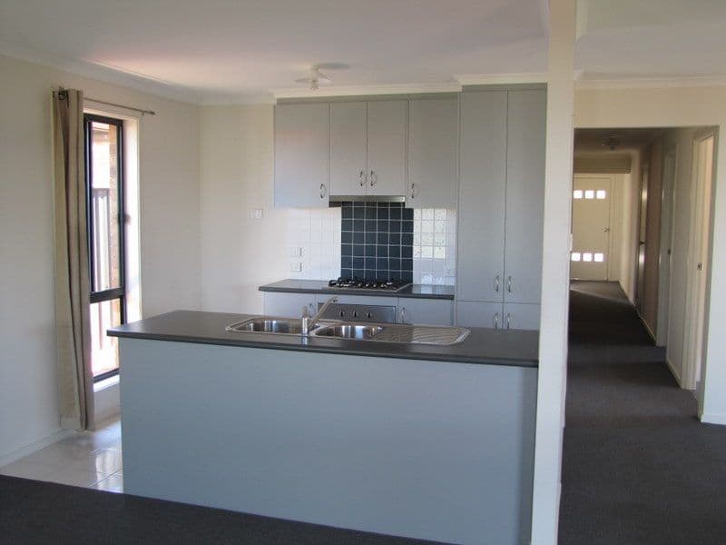 20  Cassia Street, MUNNO PARA WEST SA 5115, Munno Para West - Thumbnail 3