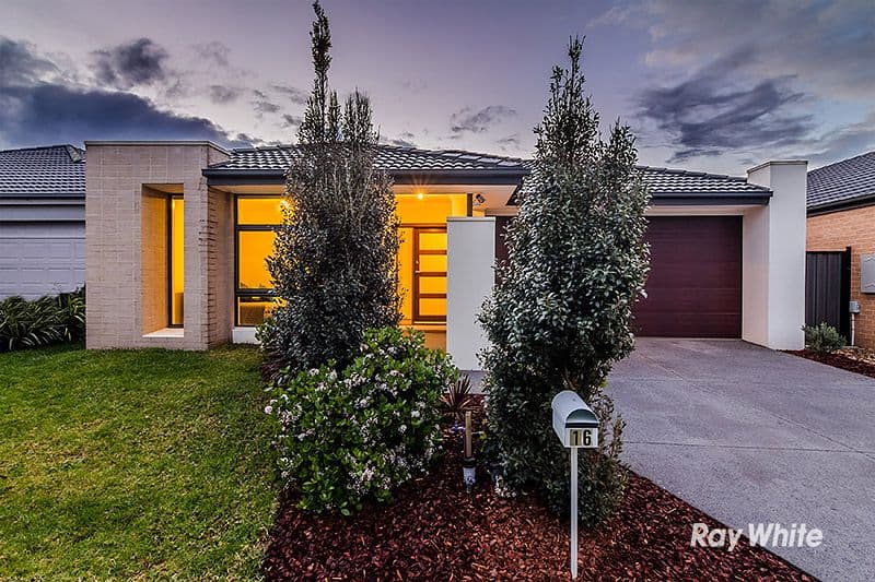 16 Lusitano Way, Clyde North VIC 3978, Clyde North - Image 1