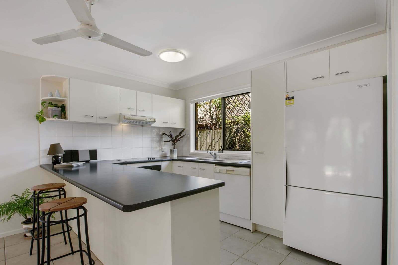 18 Allarton Street, Coopers Plains QLD 4108, Coopers Plains - Thumbnail 4