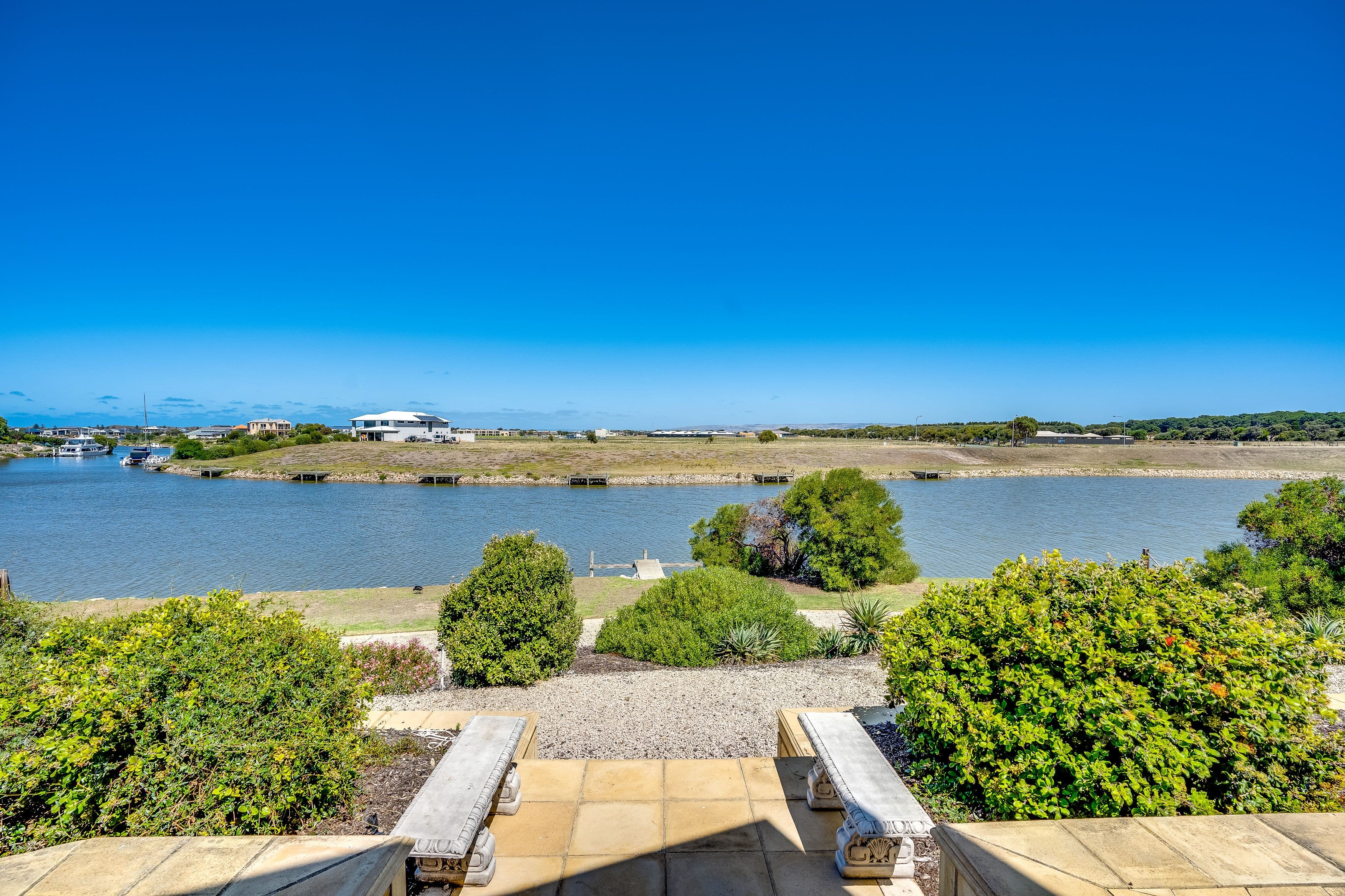 117 Blanche Parade, Hindmarsh Island SA 5214, Hindmarsh Island - Thumbnail 2