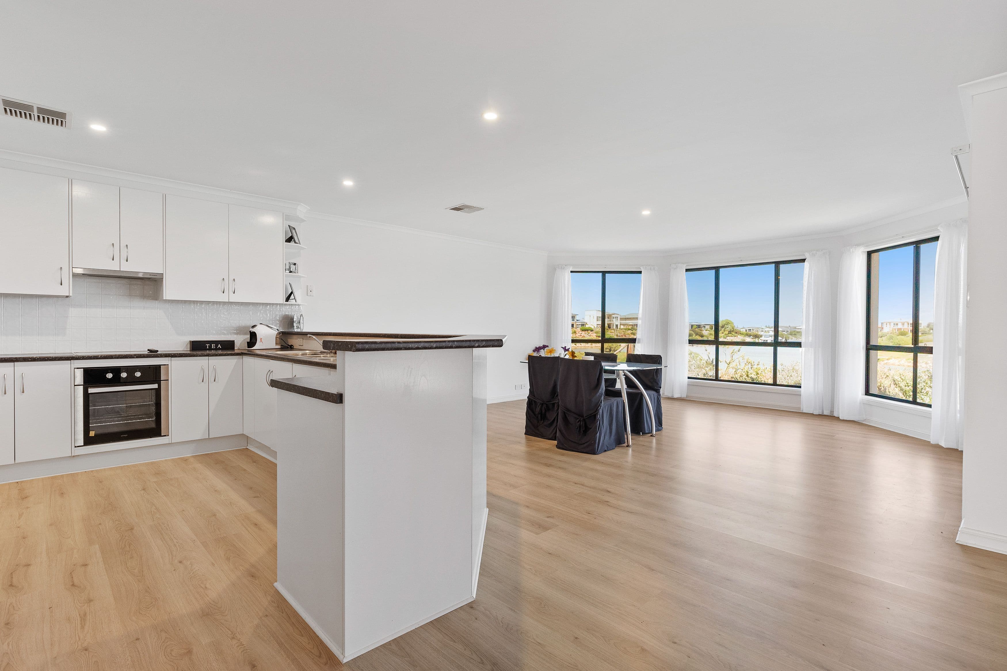 117 Blanche Parade, Hindmarsh Island SA 5214, Hindmarsh Island - Thumbnail 4