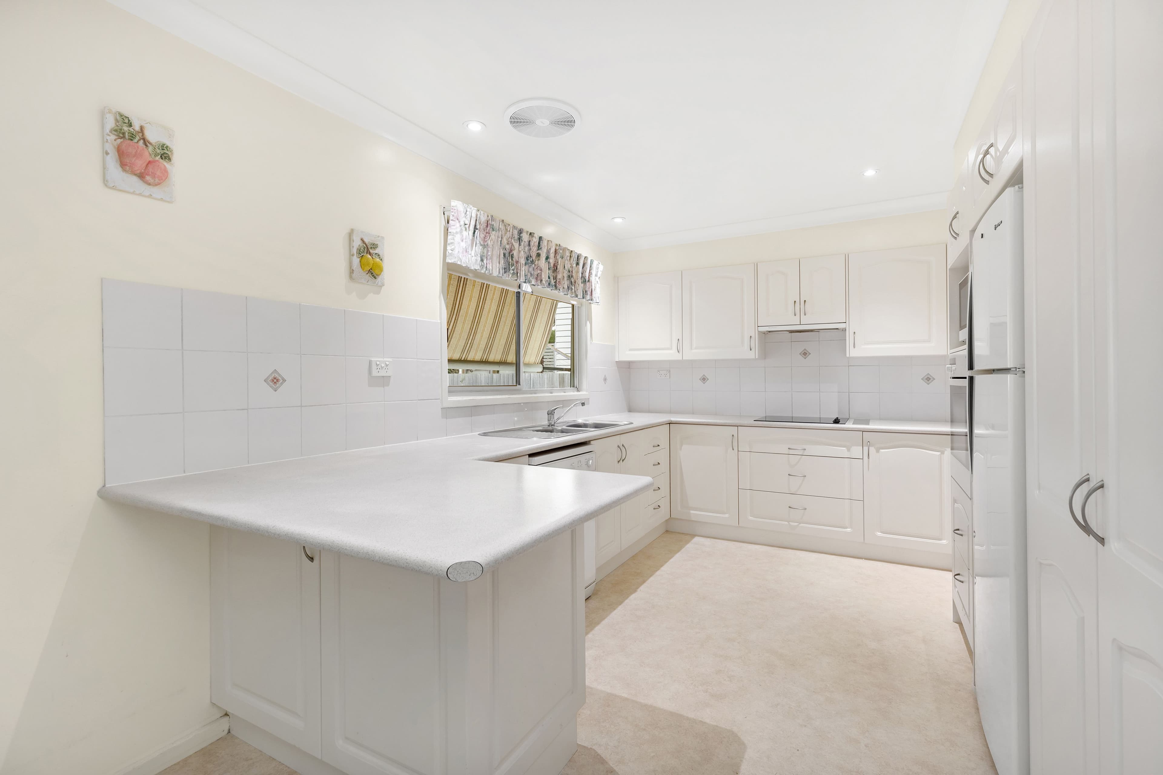 38 Clarence Road, Waratah NSW 2298, Waratah West - Thumbnail 2