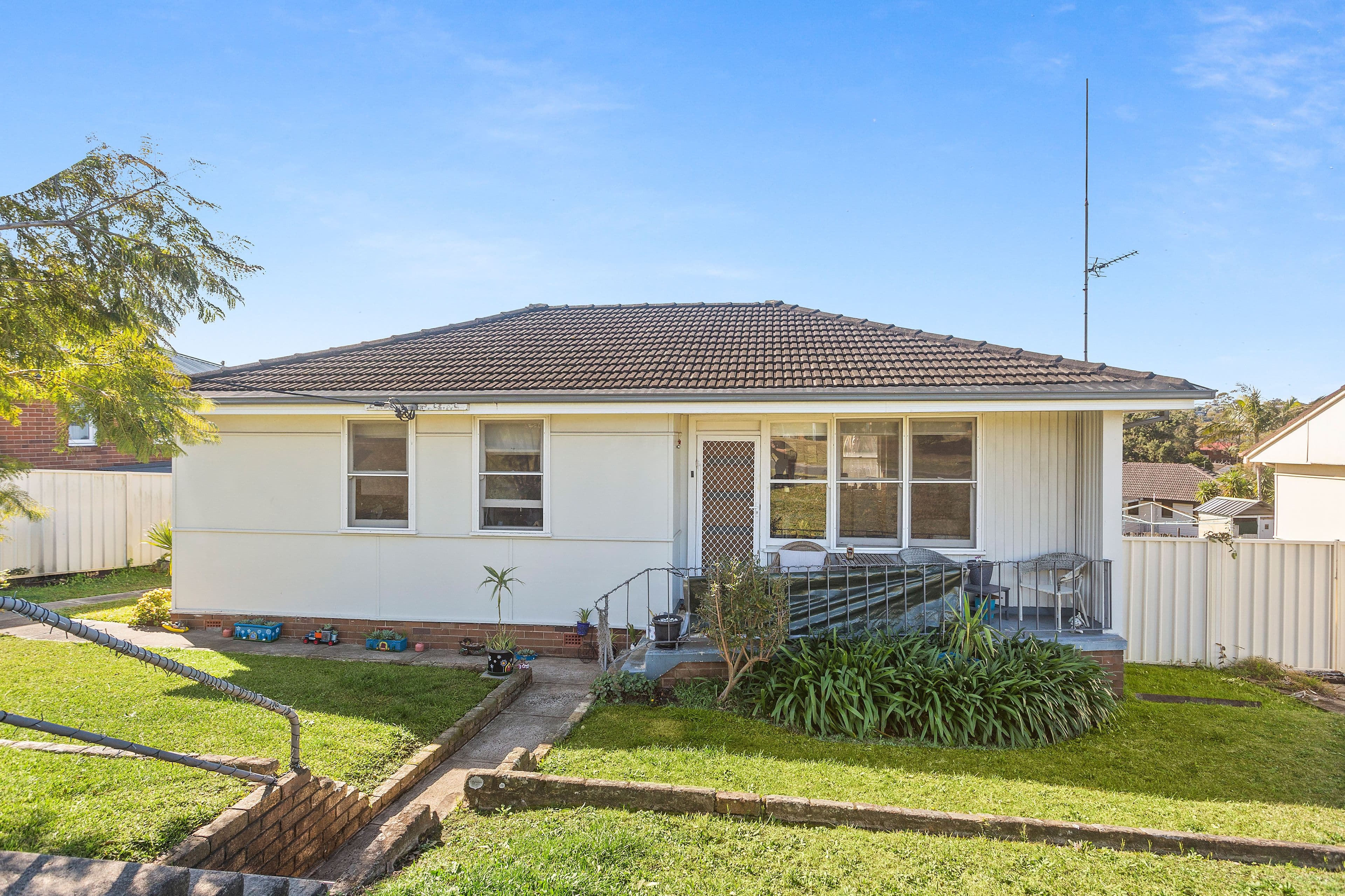 498 Northcliffe Drive, Berkeley NSW 2506, Berkeley - Image 1