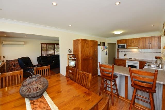 16 Ruby Street, KINGSTHORPE QLD 4400, Kingsthorpe - Thumbnail 3