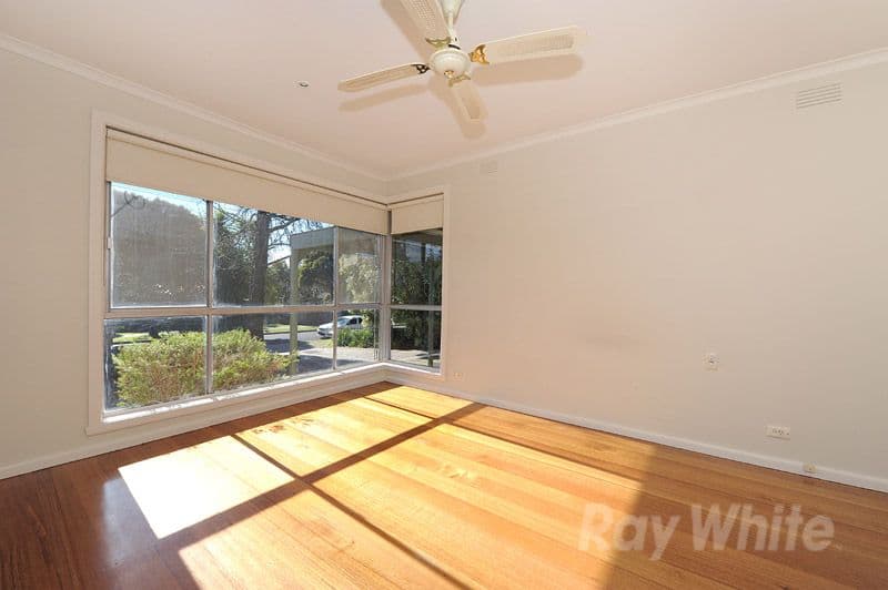 16 Broughton Avenue, CROYDON VIC 3136, Croydon - Thumbnail 2