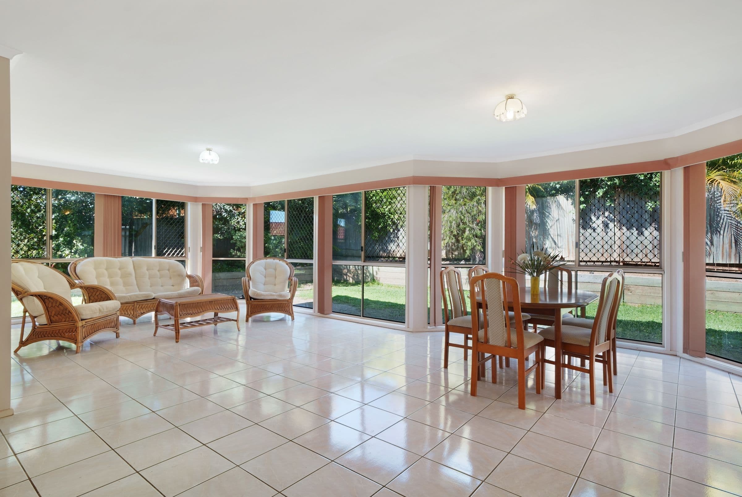 6 Surround Street, Dakabin QLD 4503, Dakabin - Thumbnail 2