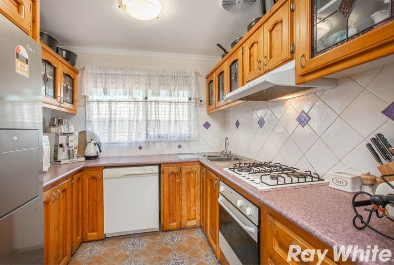 40 Pindari Avenue, Mill Park VIC 3082, Mill Park - Thumbnail 2