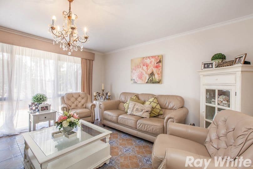 40 Pindari Avenue, Mill Park VIC 3082, Mill Park - Thumbnail 3