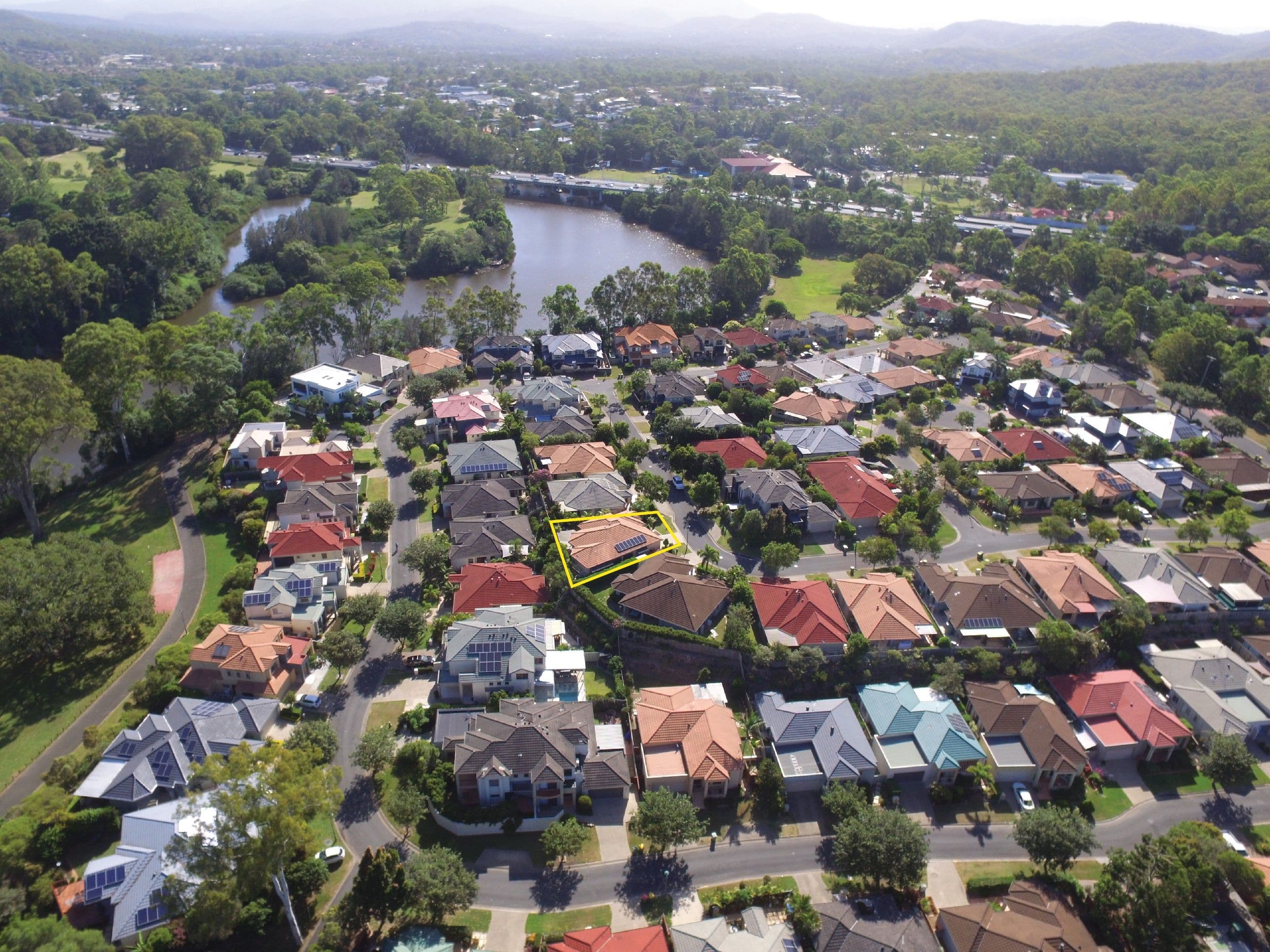 20 Rhiannon Drive, Ashmore QLD 4214, Ashmore - Thumbnail 2