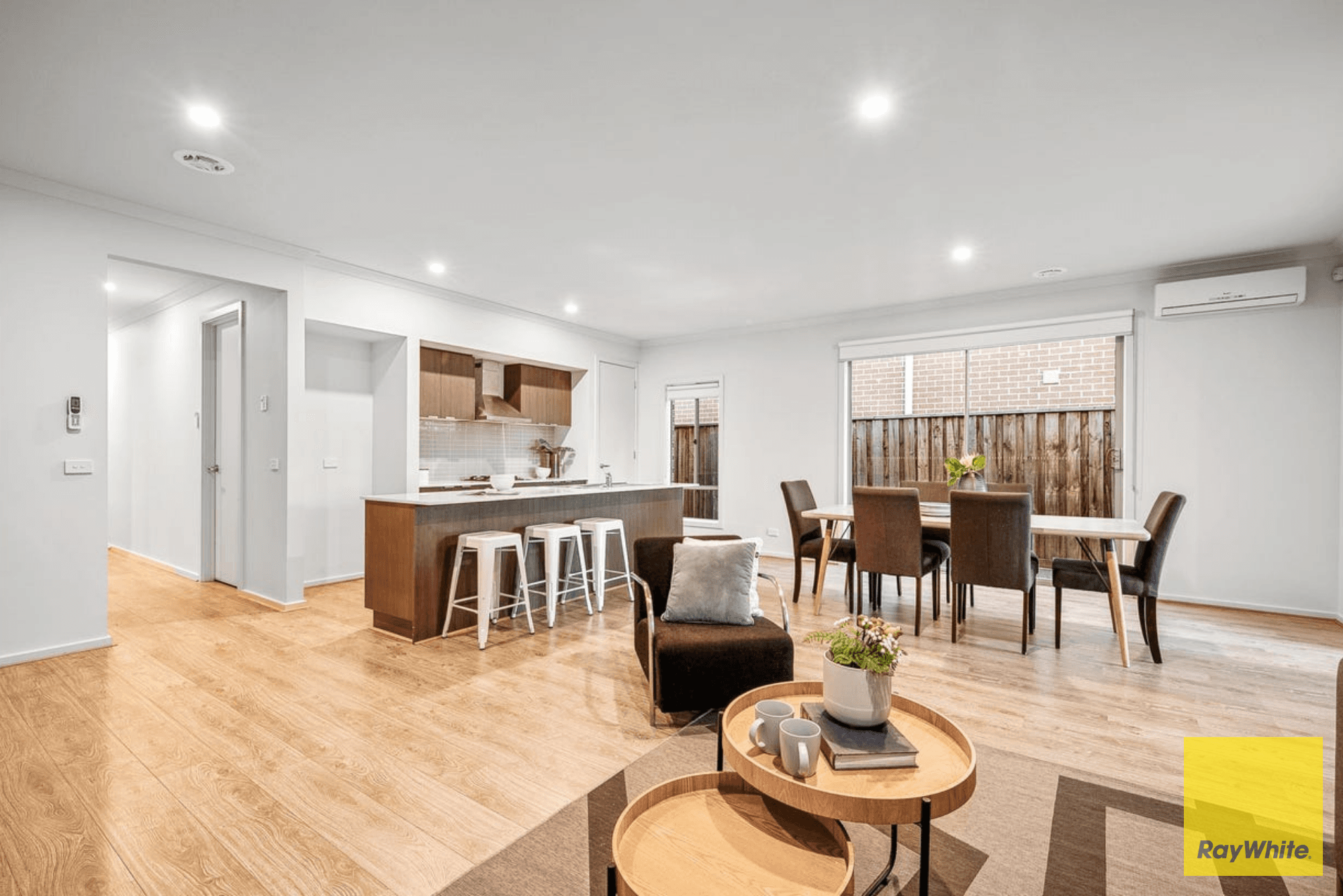 29 Denman Drive, Point Cook VIC 3030, Point Cook - Thumbnail 3