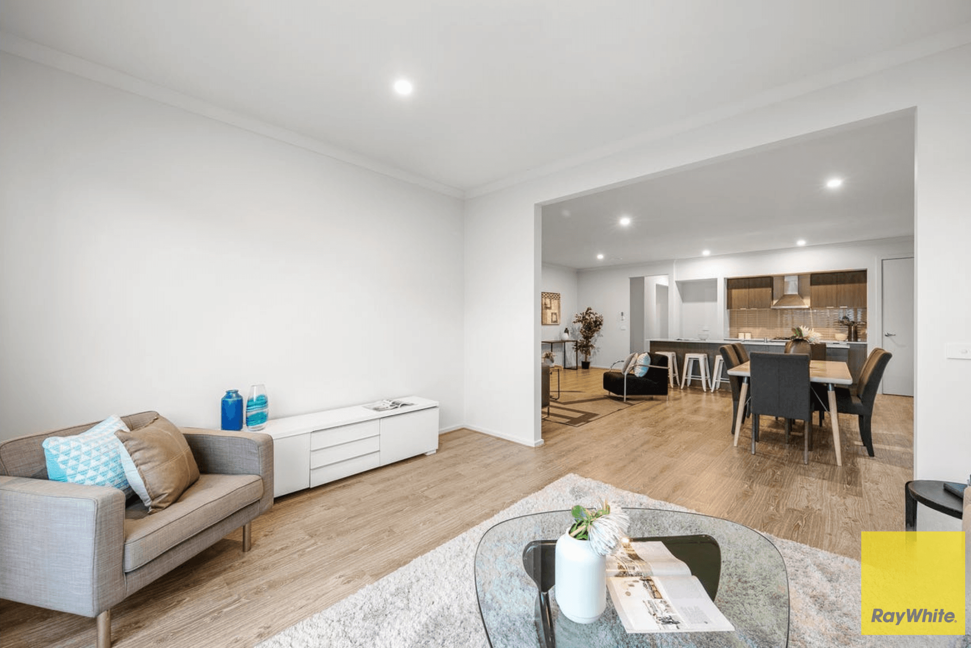 29 Denman Drive, Point Cook VIC 3030, Point Cook - Thumbnail 4