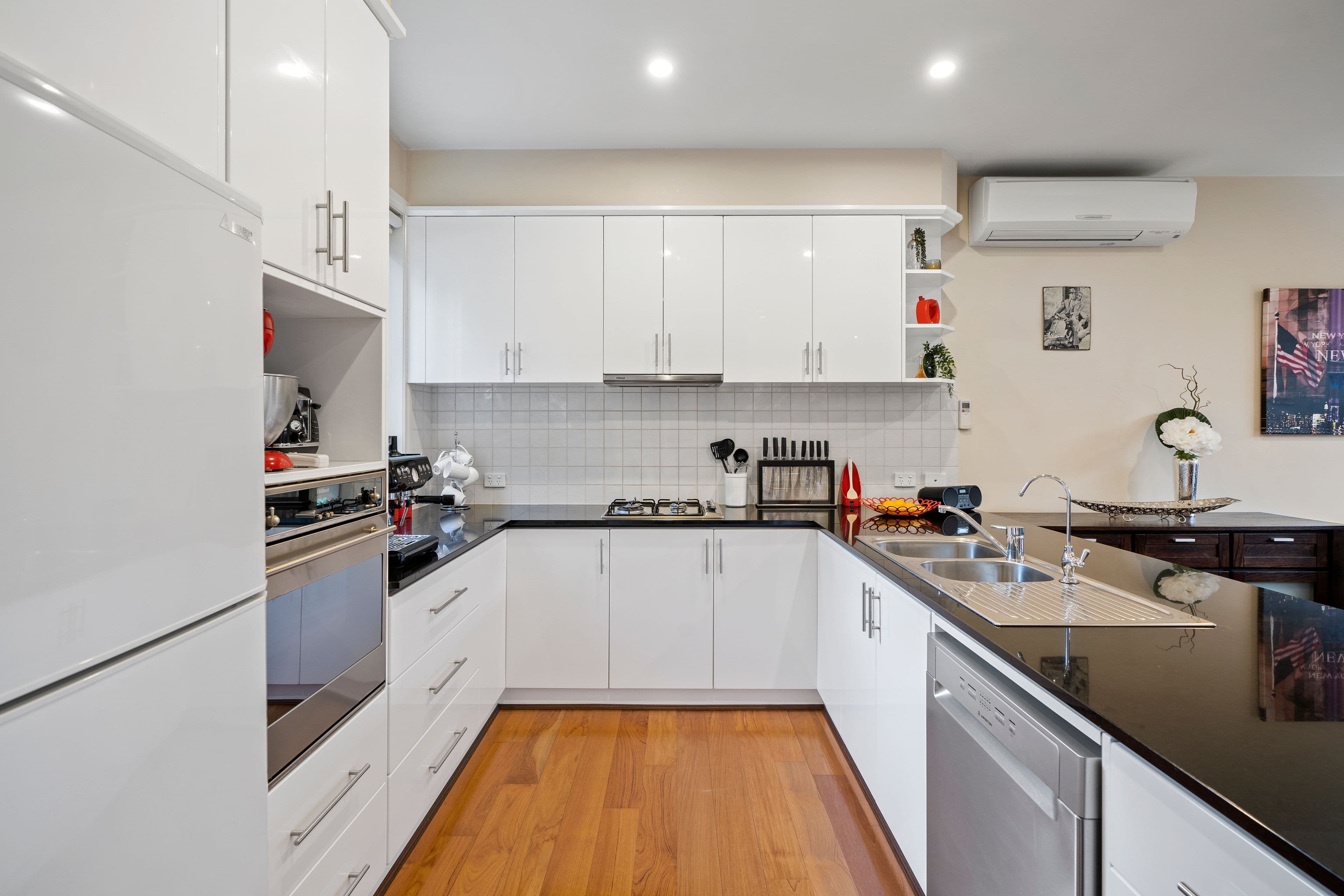 47 Deep Creek Road, Mitcham VIC 3132, Mitcham - Thumbnail 2
