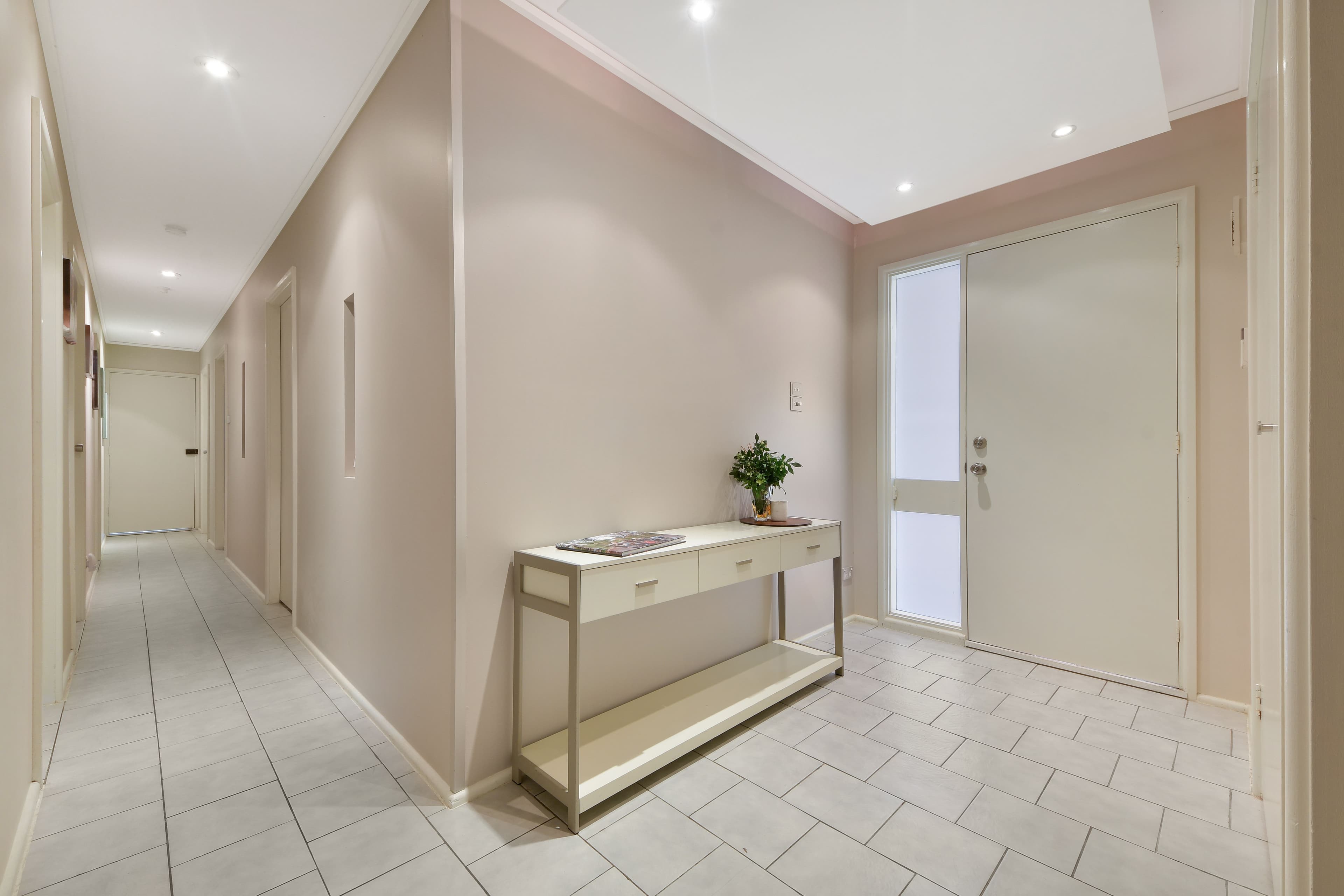 2 Richmond Crescent, Campbelltown - Thumbnail 3