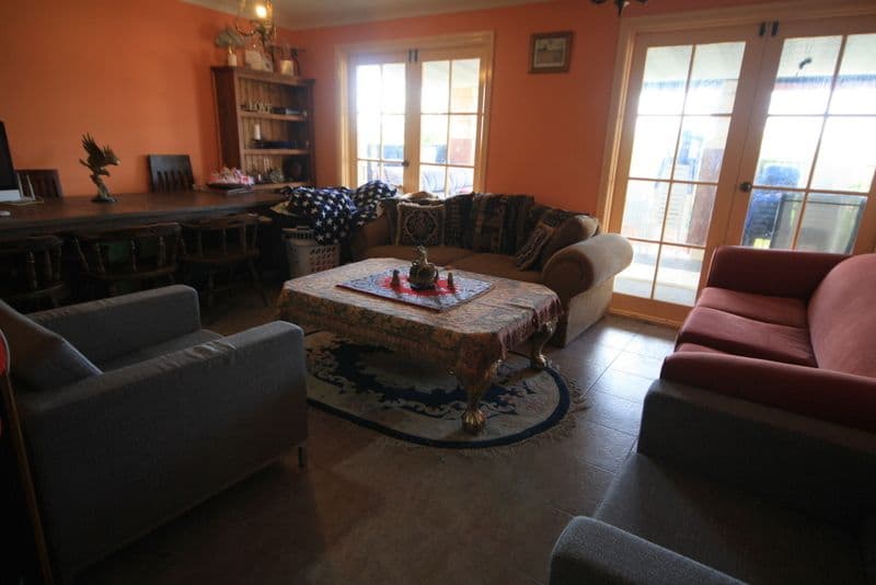 9 Barrenjoey Close, Woodbine NSW 2560, Woodbine - Thumbnail 2