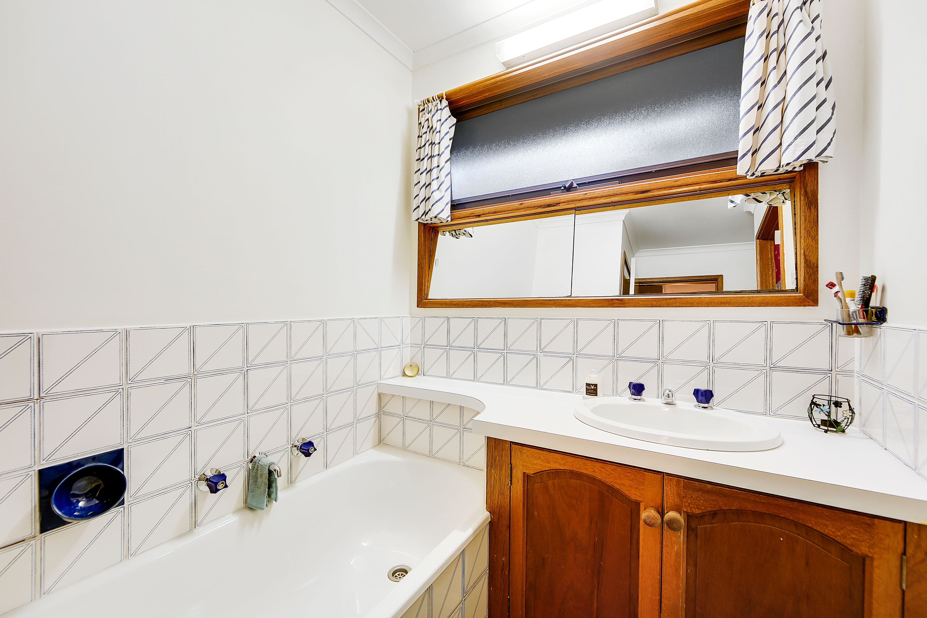 174 Heatherhill Road, Frankston VIC 3199, Frankston - Thumbnail 4