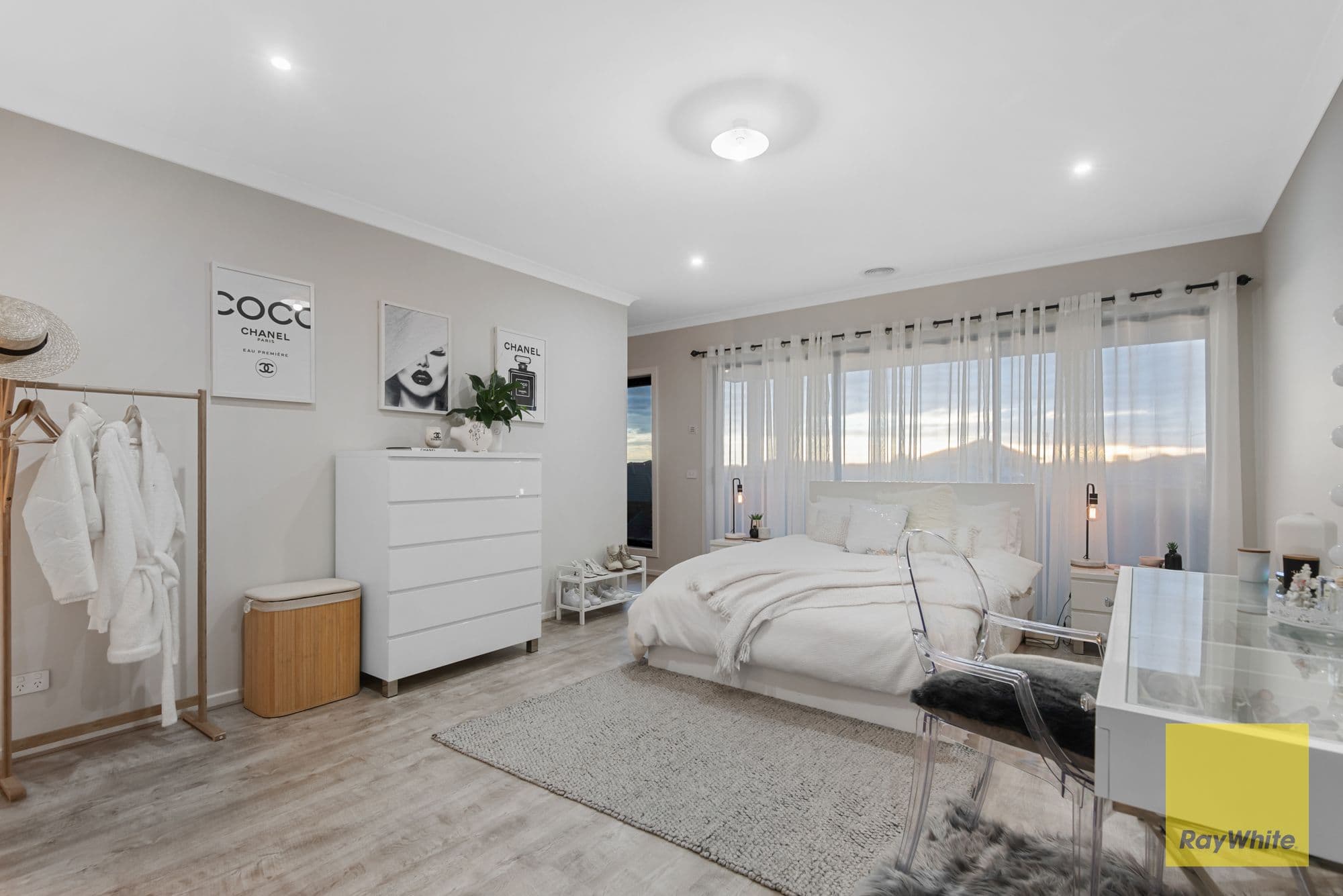 16 Patera Grove, FRASER RISE VIC 3336, Fraser Rise - Thumbnail 2