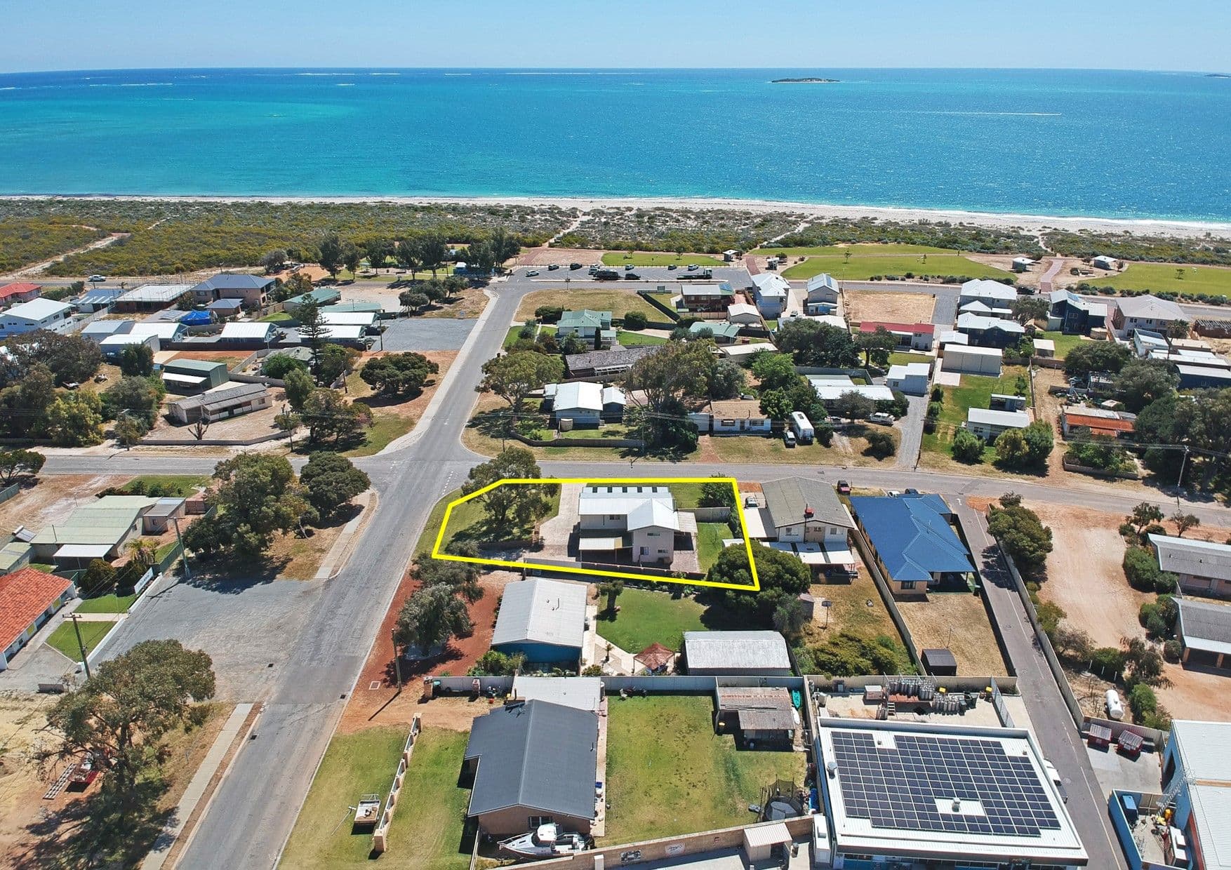 17 Padbury Street, Jurien Bay WA 6516, Jurien Bay - Thumbnail 2