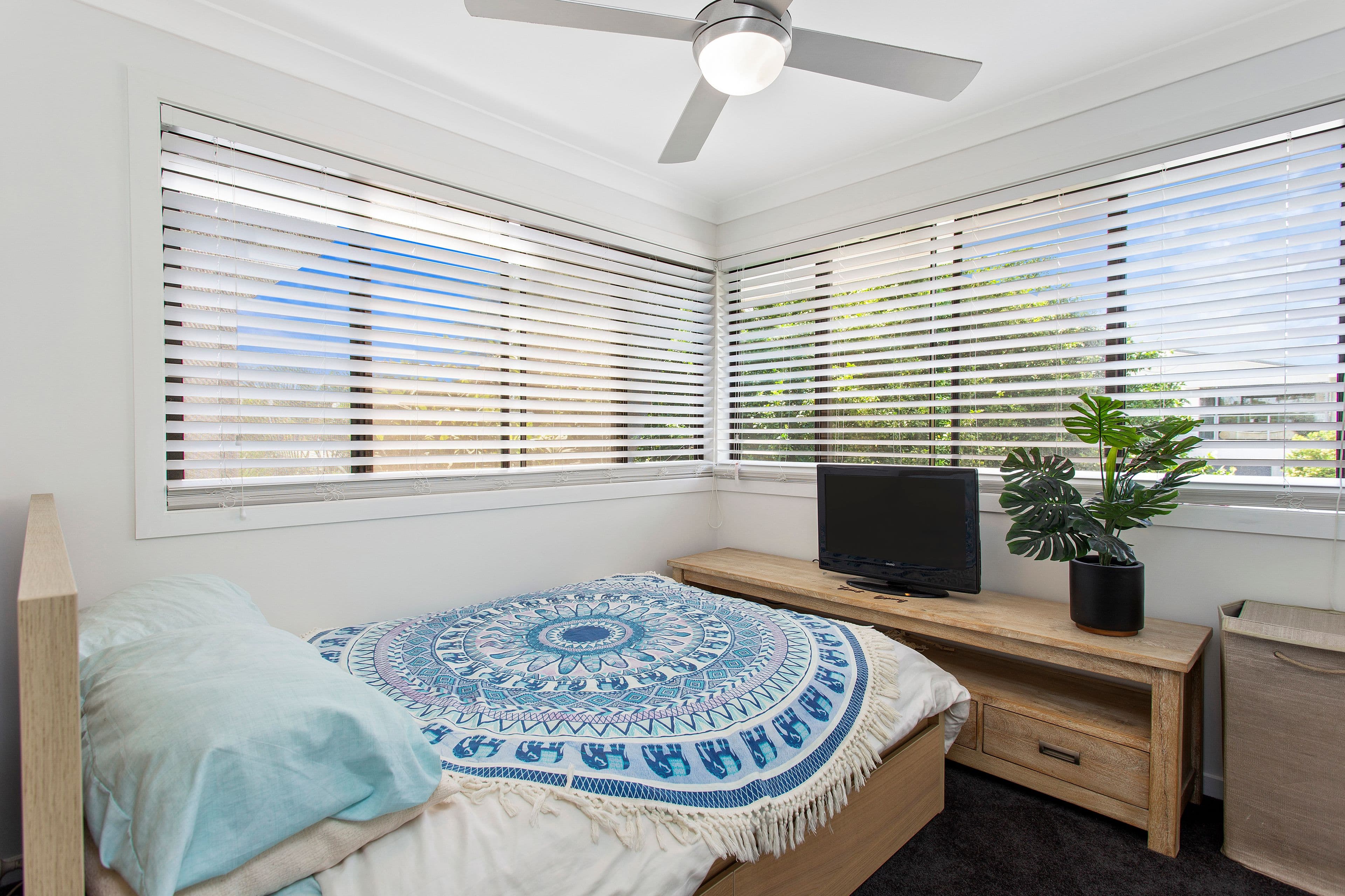 32 Sunshine Parade, Miami QLD 4220, Miami - Thumbnail 5