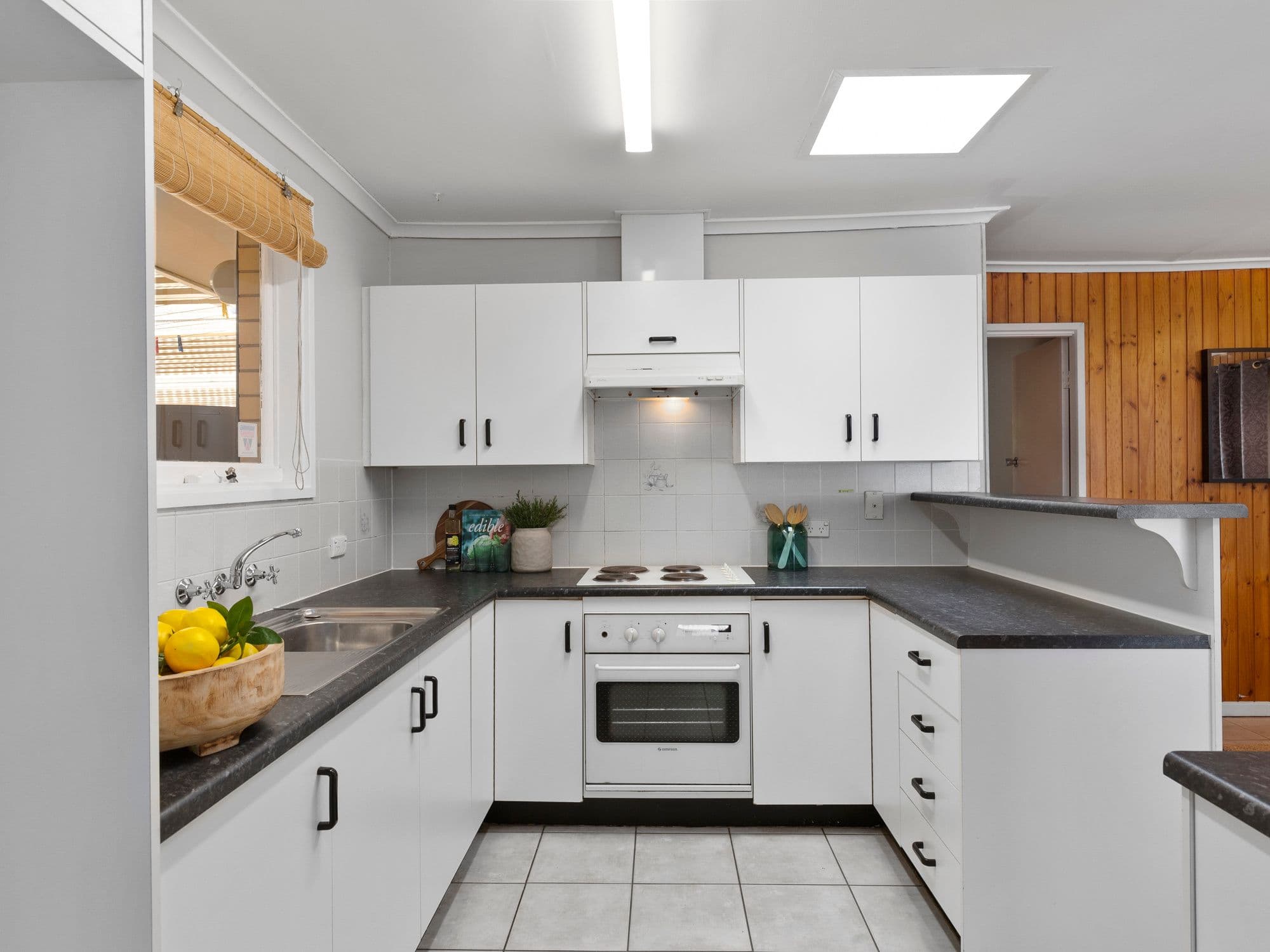 13 Rosemary Terrace, Morphett Vale SA 5162, Morphett Vale - Thumbnail 2