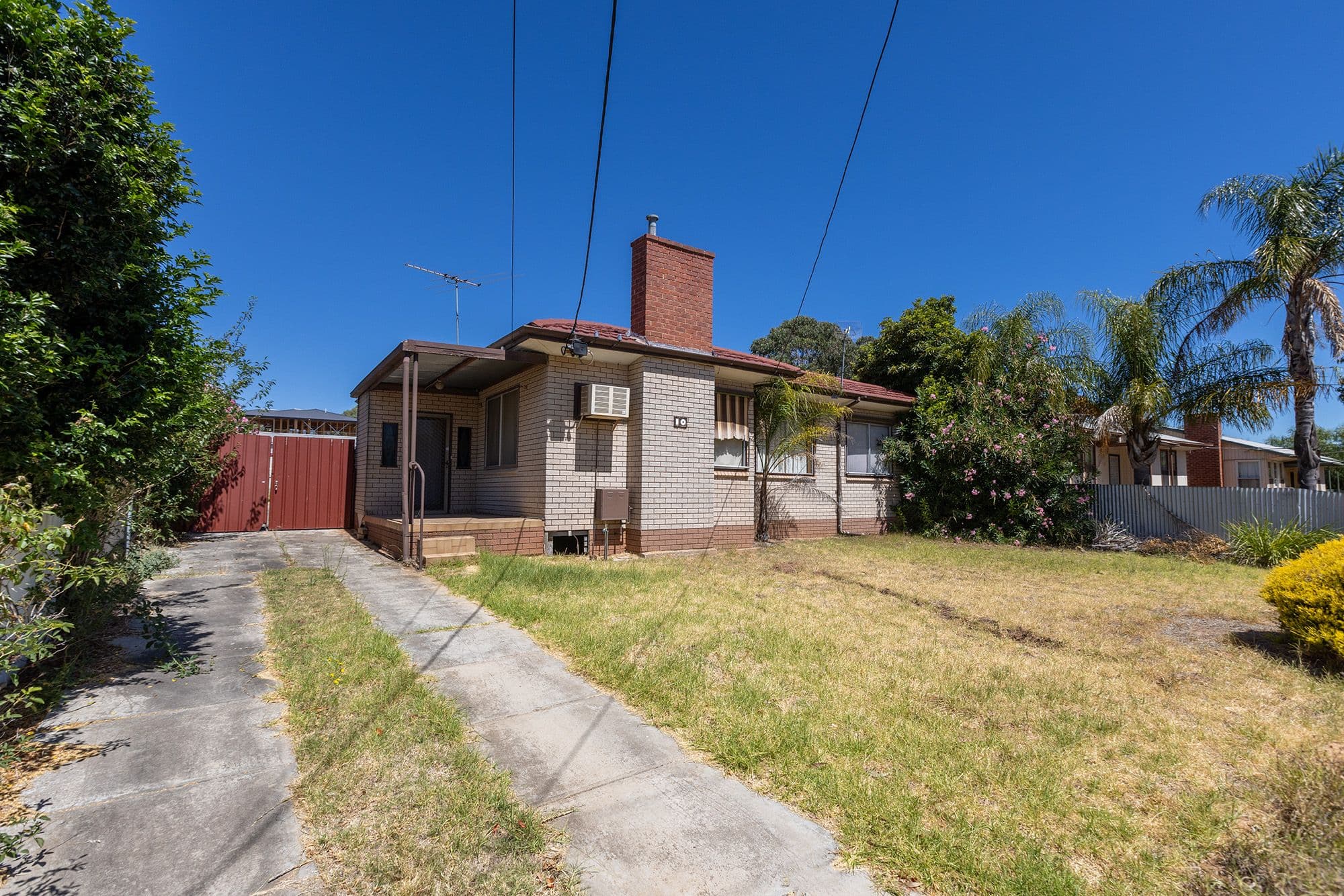 10 Russell Avenue, Seacombe Gardens SA 5047, Seacombe Gardens - Thumbnail 4