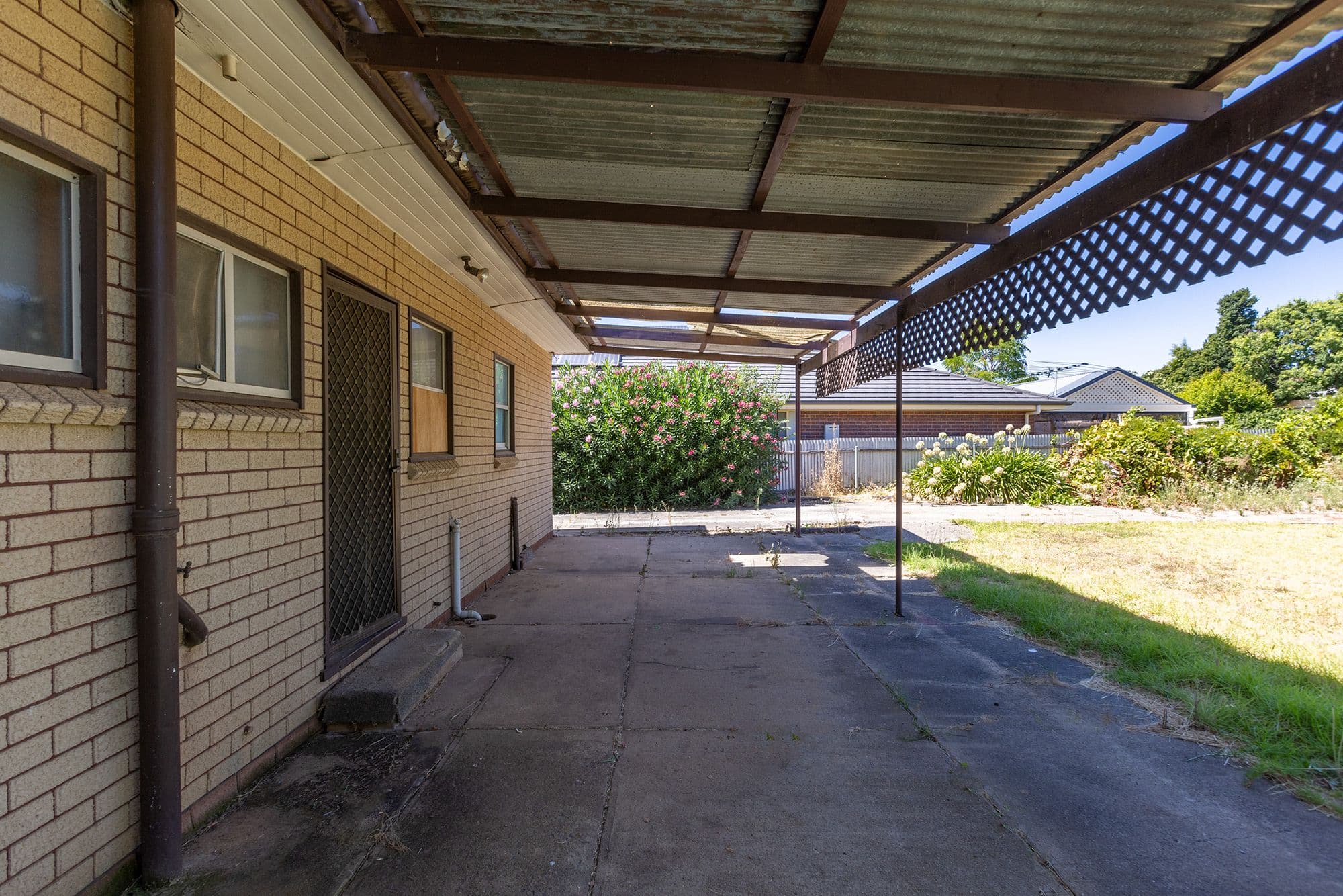 10 Russell Avenue, Seacombe Gardens SA 5047, Seacombe Gardens - Thumbnail 6