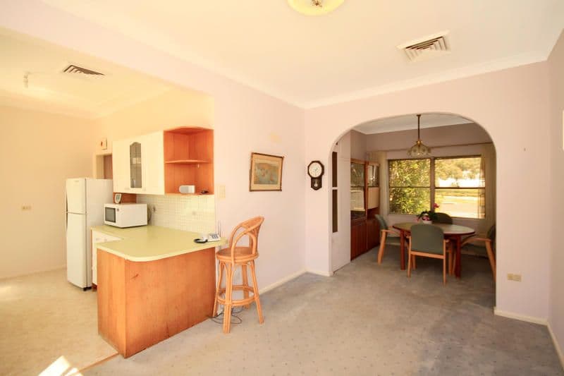 33 Bullecourt Avenue, ENGADINE NSW 2233, Engadine - Thumbnail 5