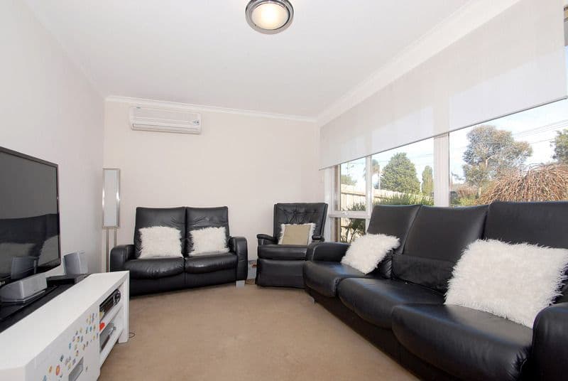 8 Wildcroft Court, CARRUM DOWNS VIC 3201, Carrum Downs - Thumbnail 4