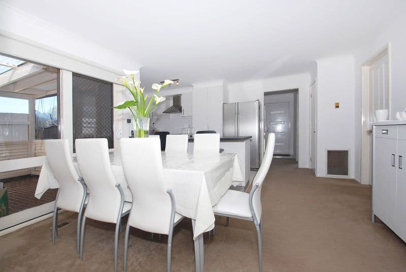 8 Wildcroft Court, CARRUM DOWNS VIC 3201, Carrum Downs - Thumbnail 5
