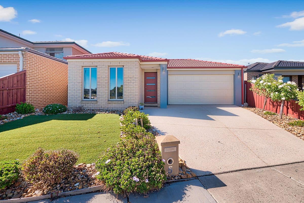 5 Frankland Street, Cranbourne East VIC 3977, Cranbourne East - Image 1